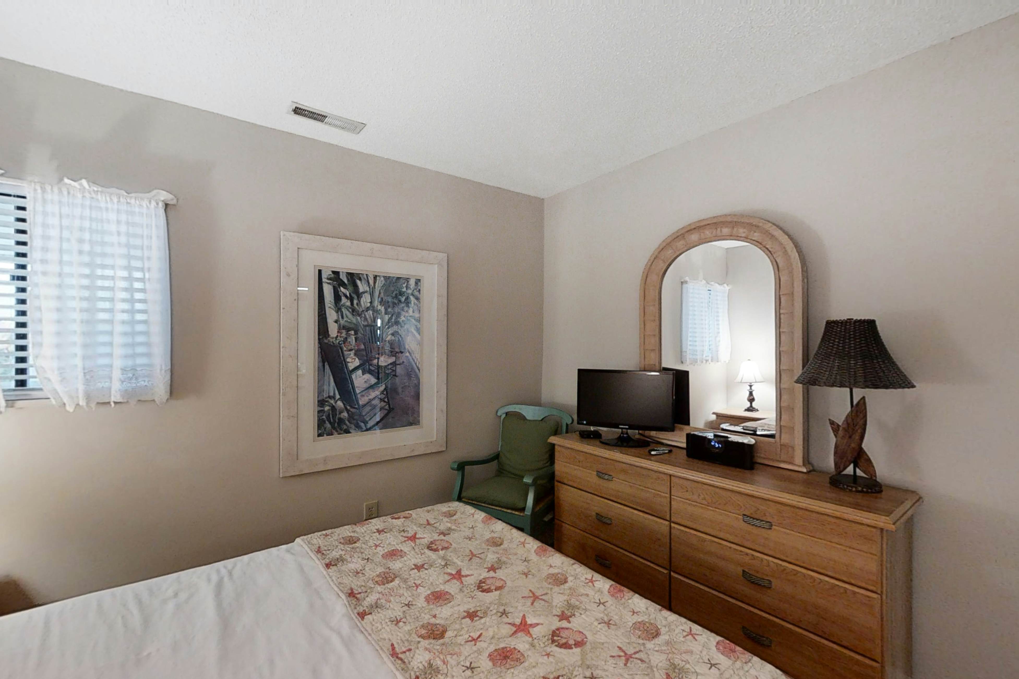 PKBSC02 Bogue Shore Club 208