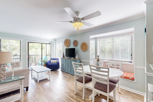 Condo by the ocean with a pool, tennis, WiFi, central AC - steps from the beach
