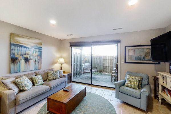Townhouse Style Condo with Great Ocean View and Shared Outdoor Pool