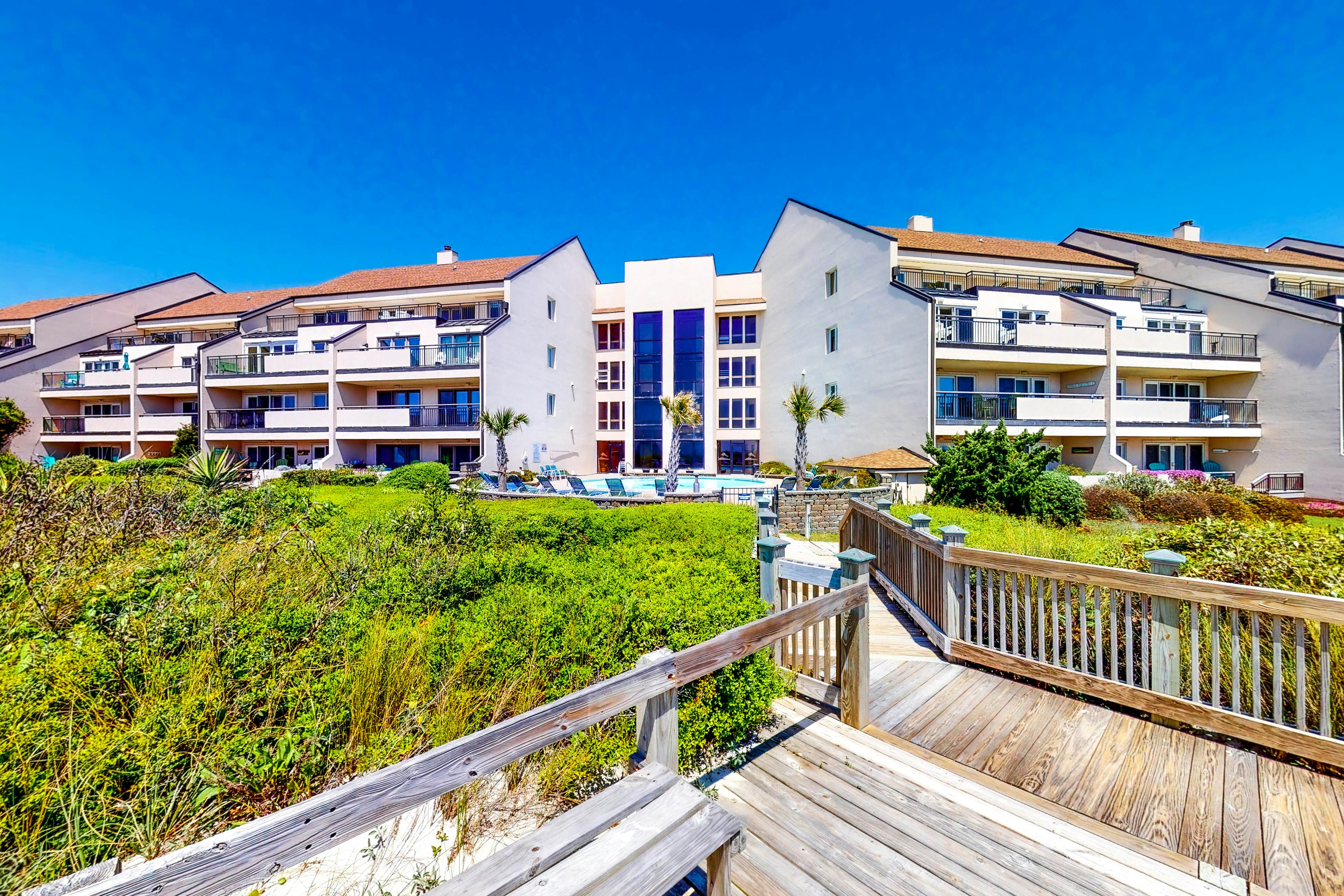 PKBW05 Beachwalk 303