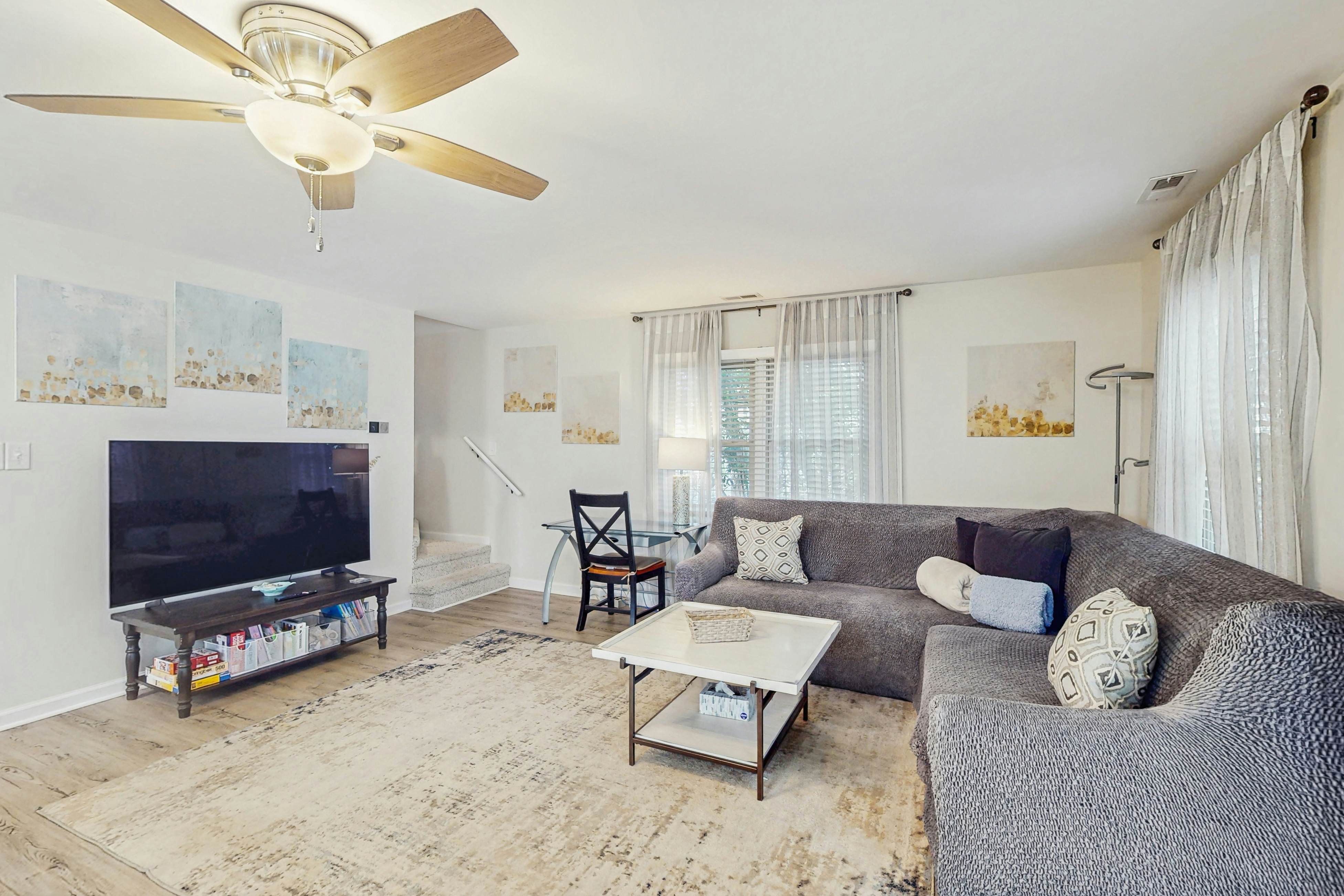 EI13 Oaks by the Sea