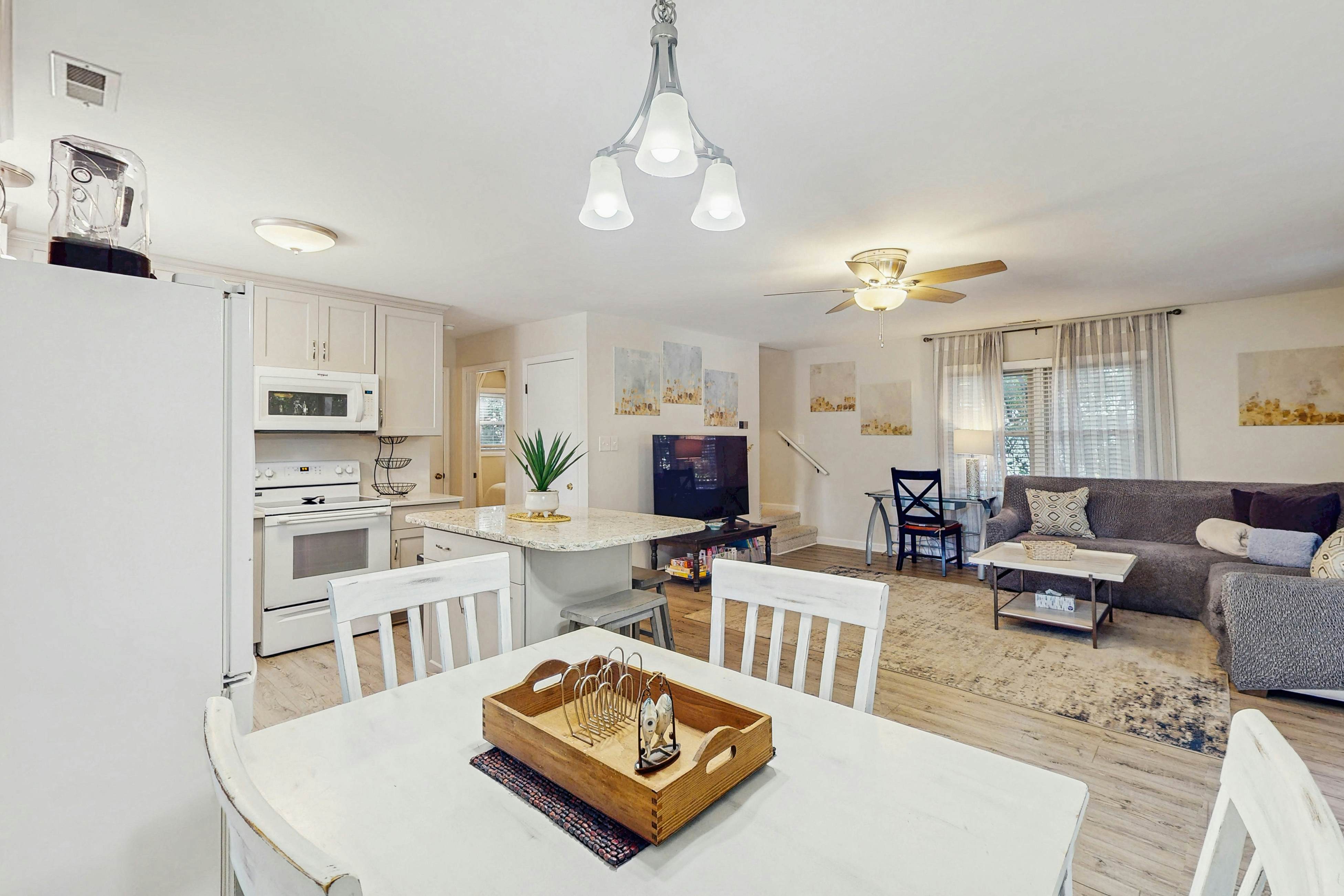 EI13 Oaks by the Sea