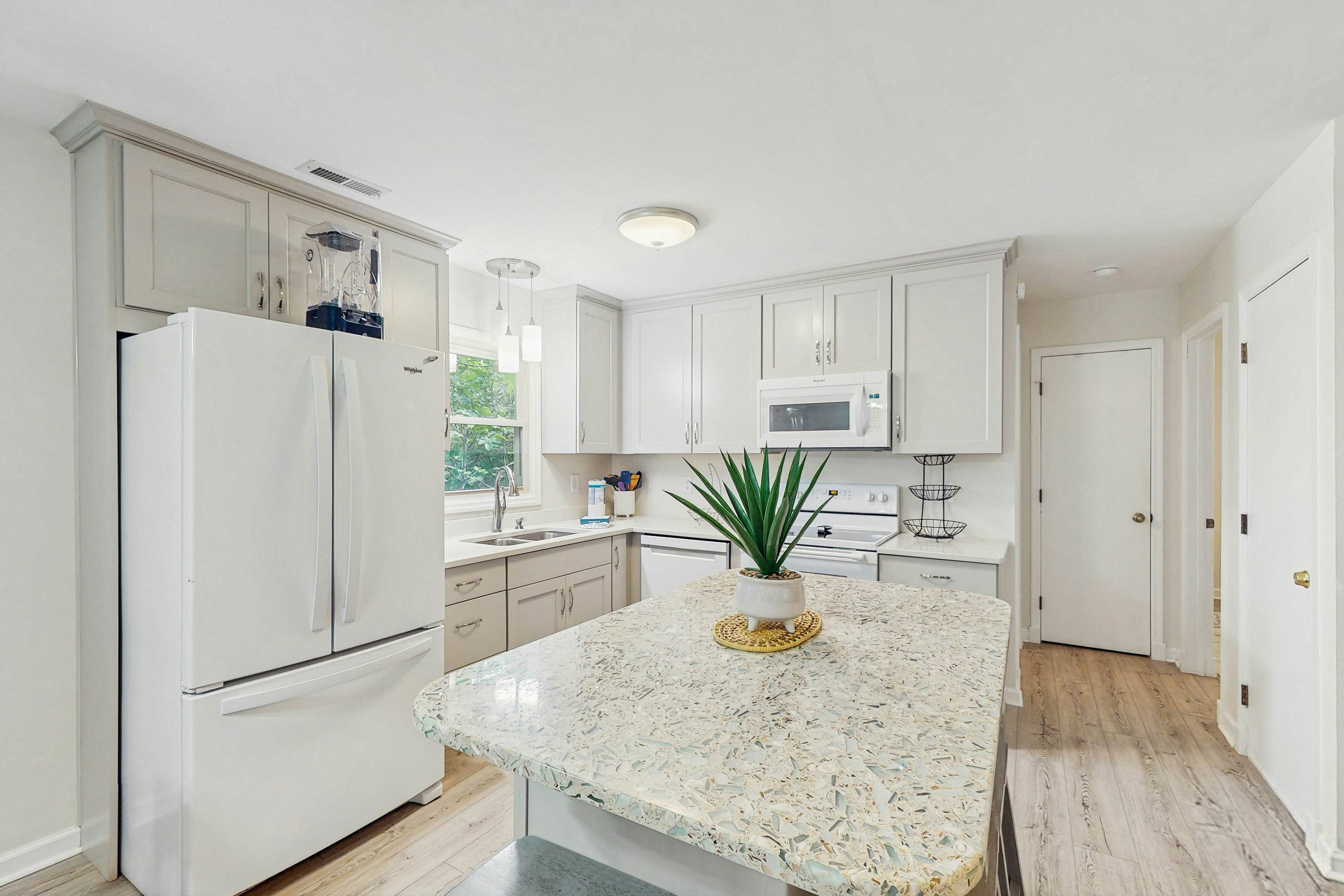 EI13 Oaks by the Sea