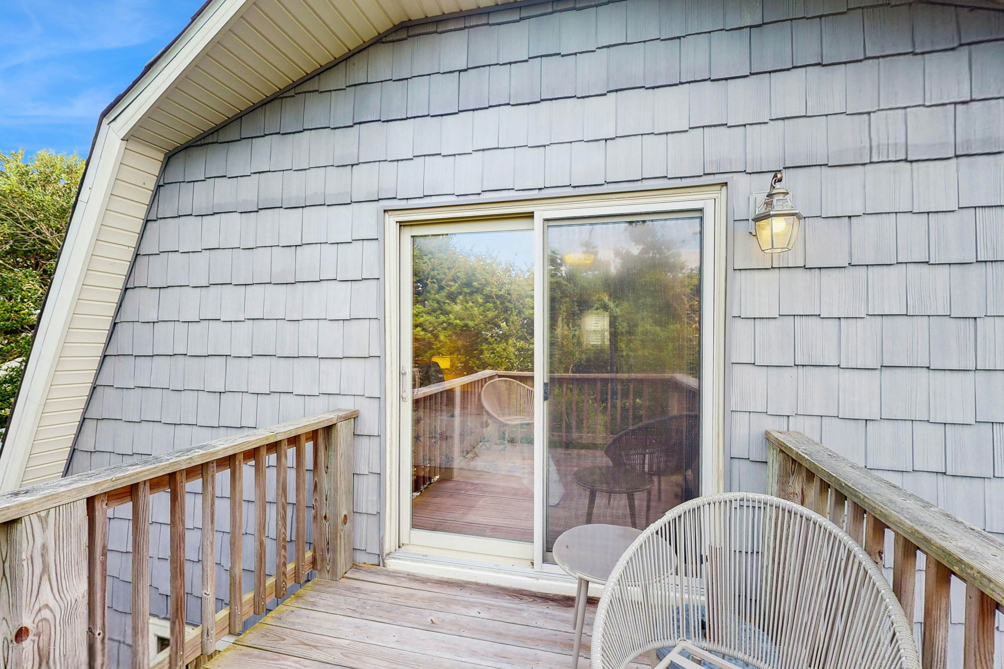 EI13 Oaks by the Sea