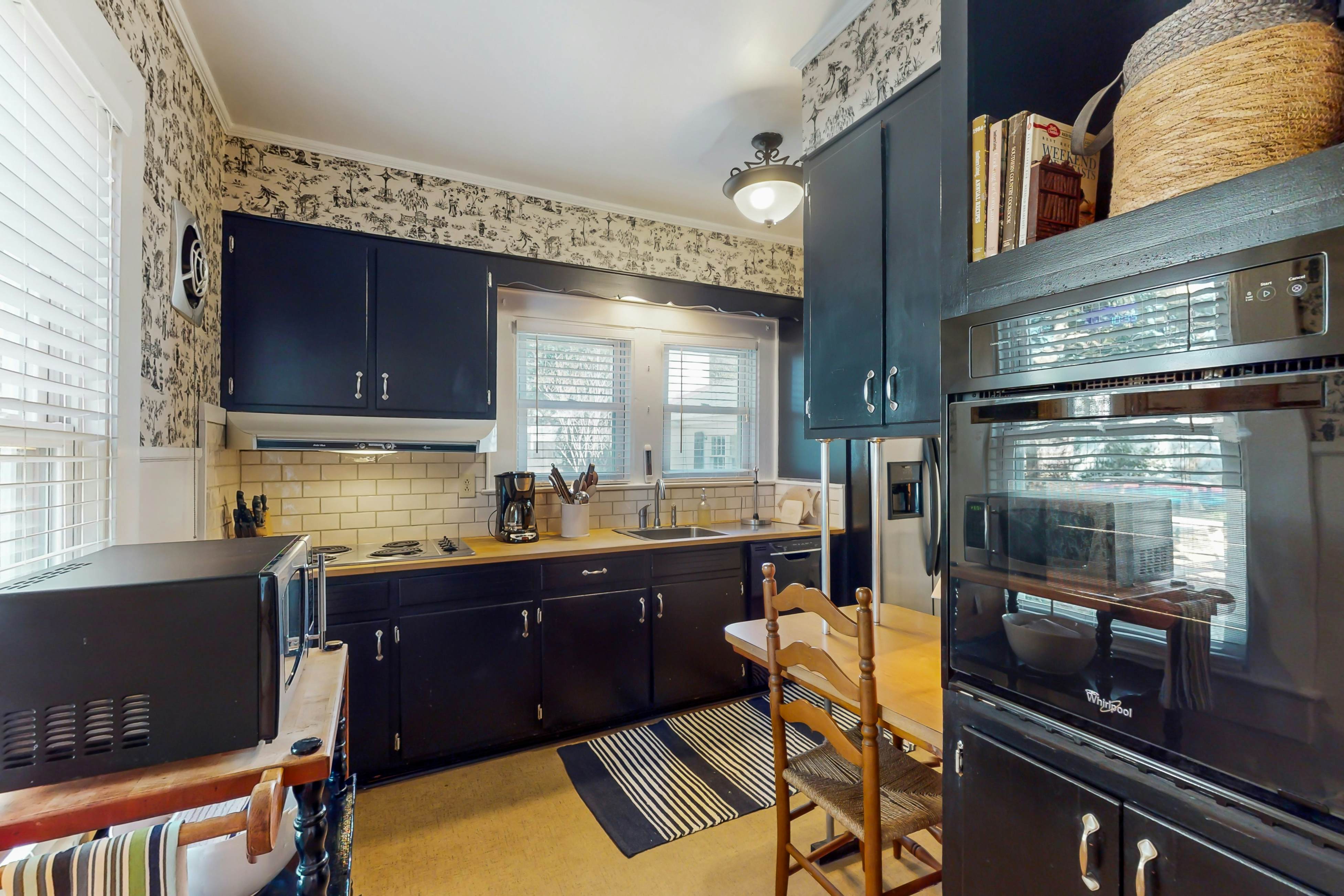 BFCT13 The Front Porch on Ann Street