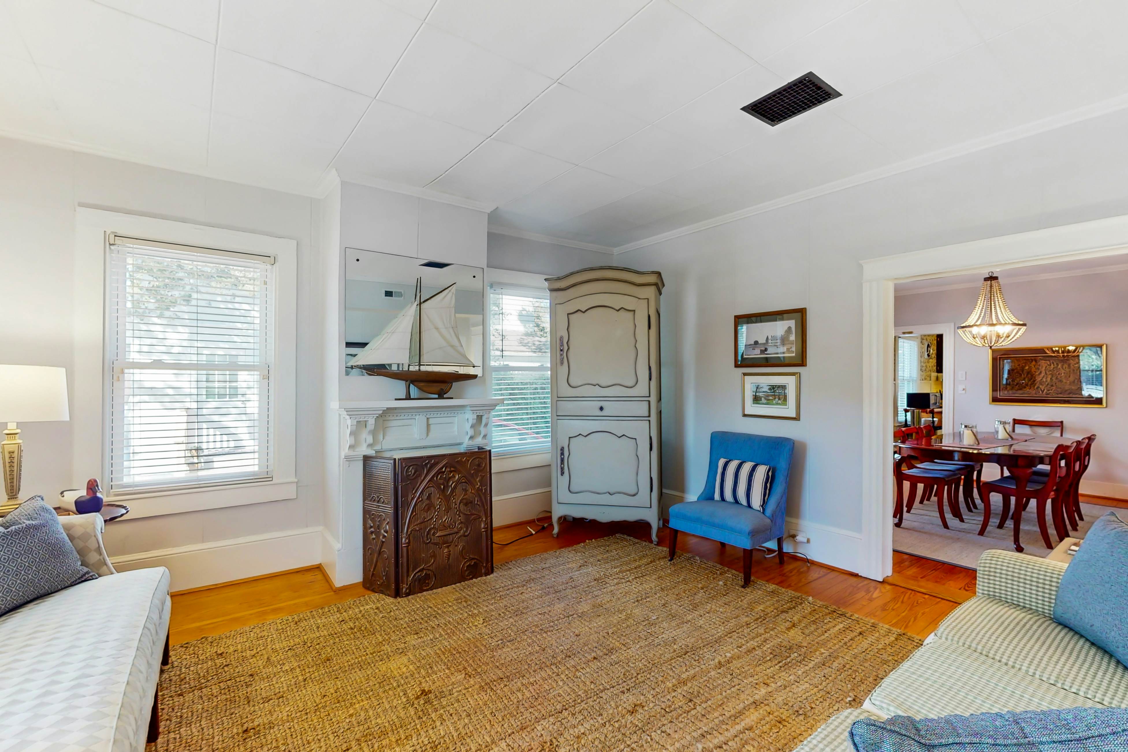 BFCT13 The Front Porch on Ann Street