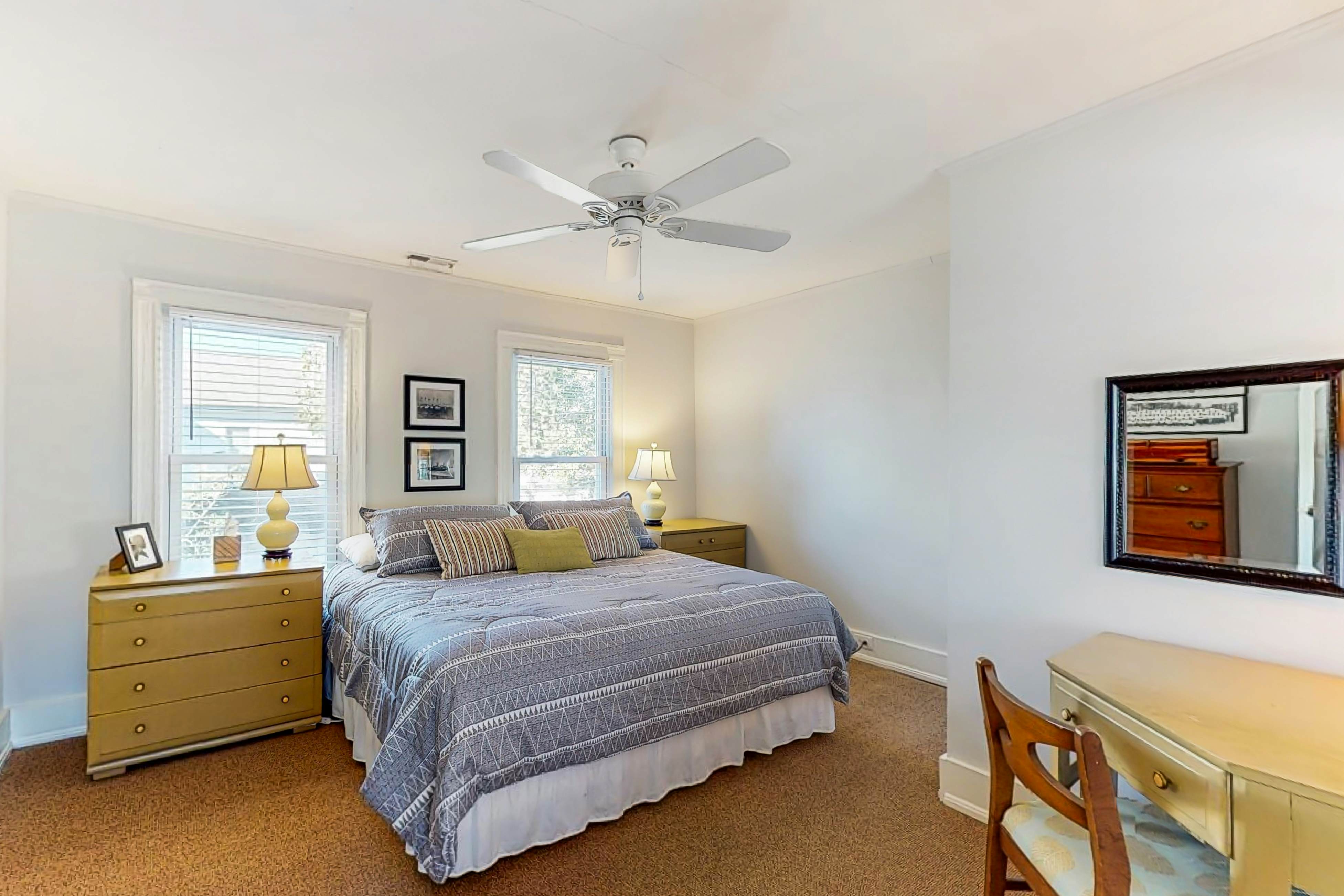 BFCT13 The Front Porch on Ann Street