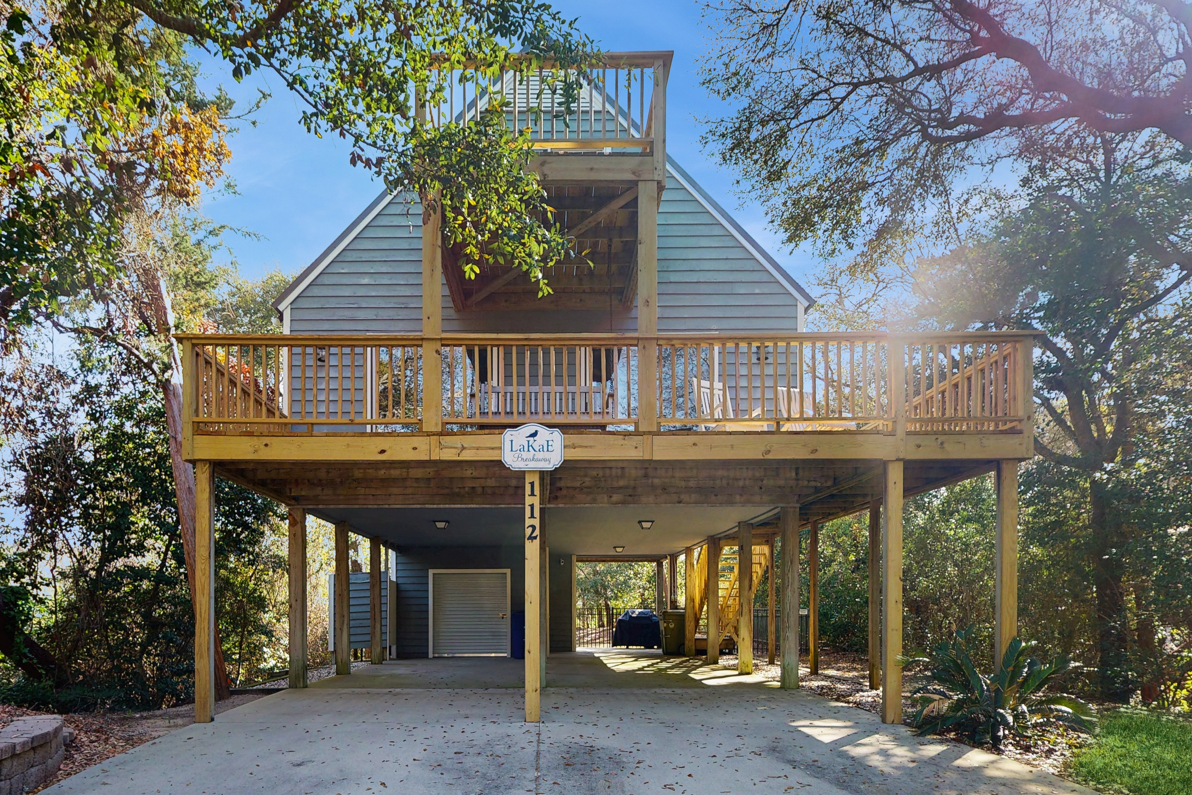 EI11 Lakae Breakaway