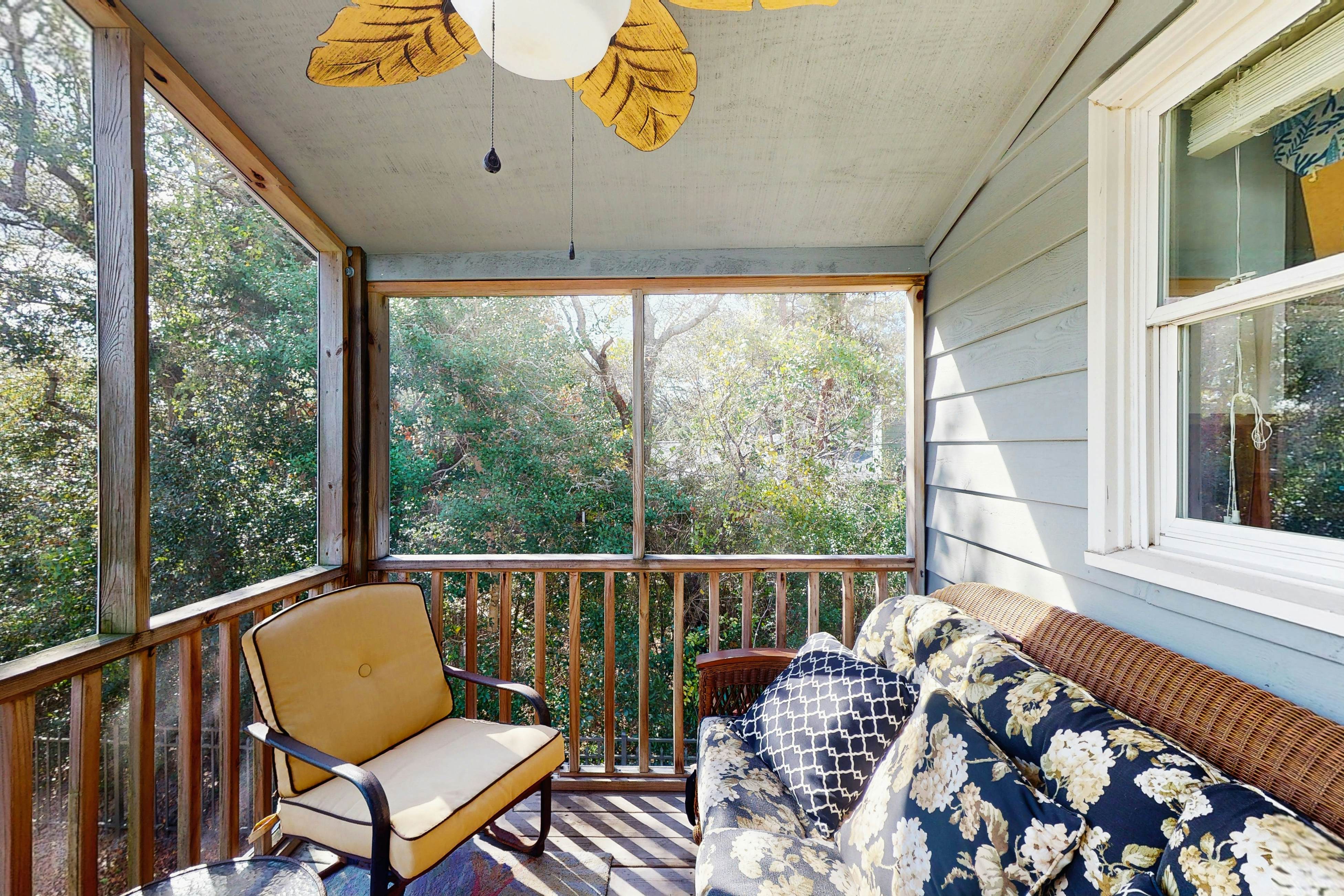 EI11 Lakae Breakaway