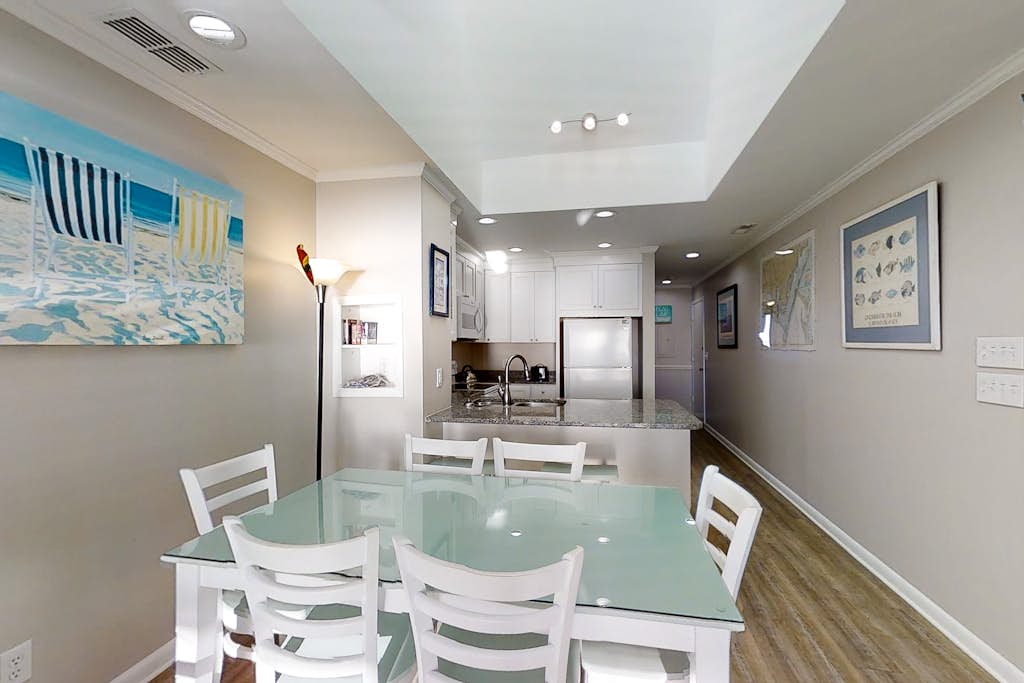 3rd-Floor Beachfront Condo w/Excellent Views, Balcony, Shared Outdoor Pool