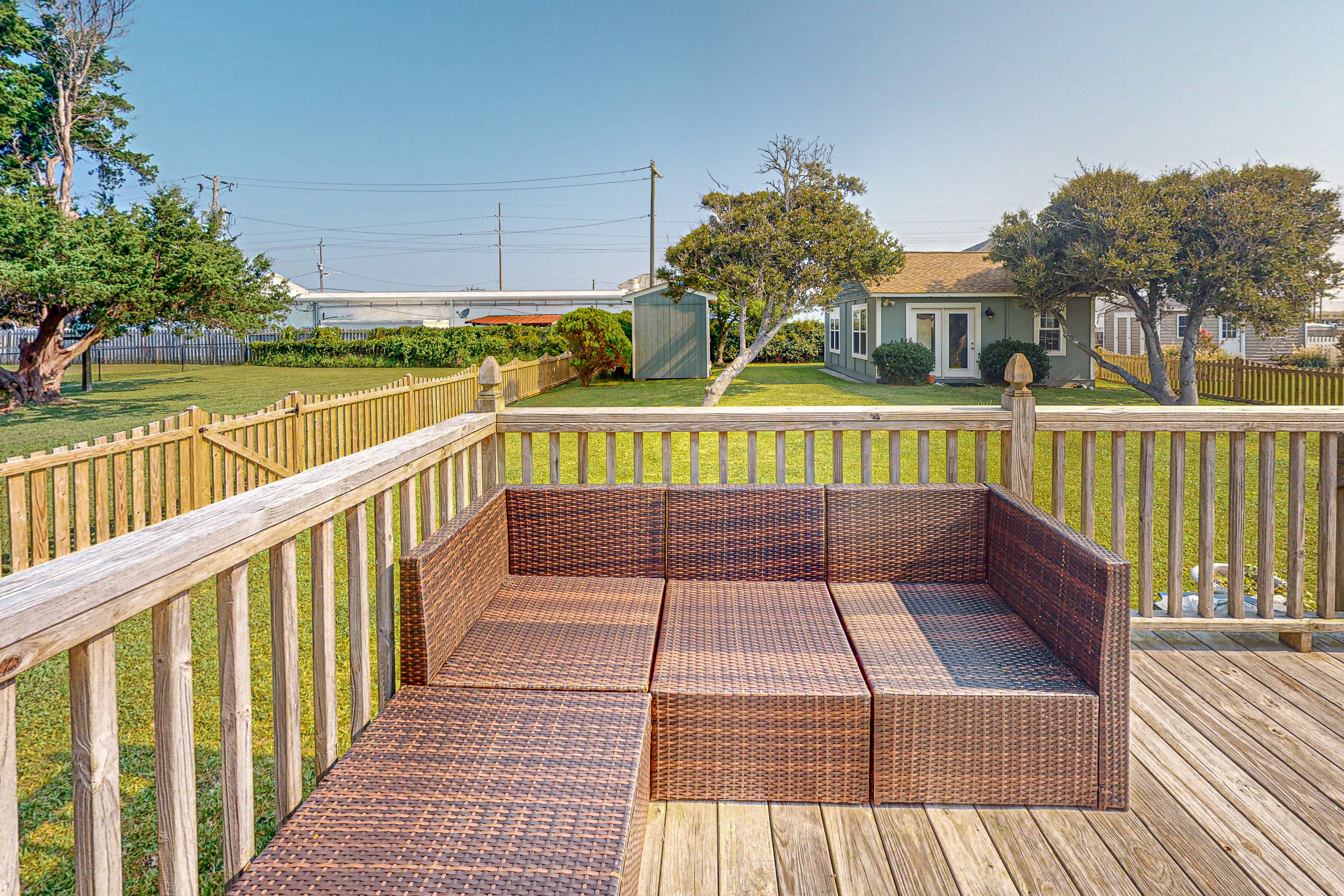 Beachy Haven | House in Atlantic Beach with WIFI, near the beach