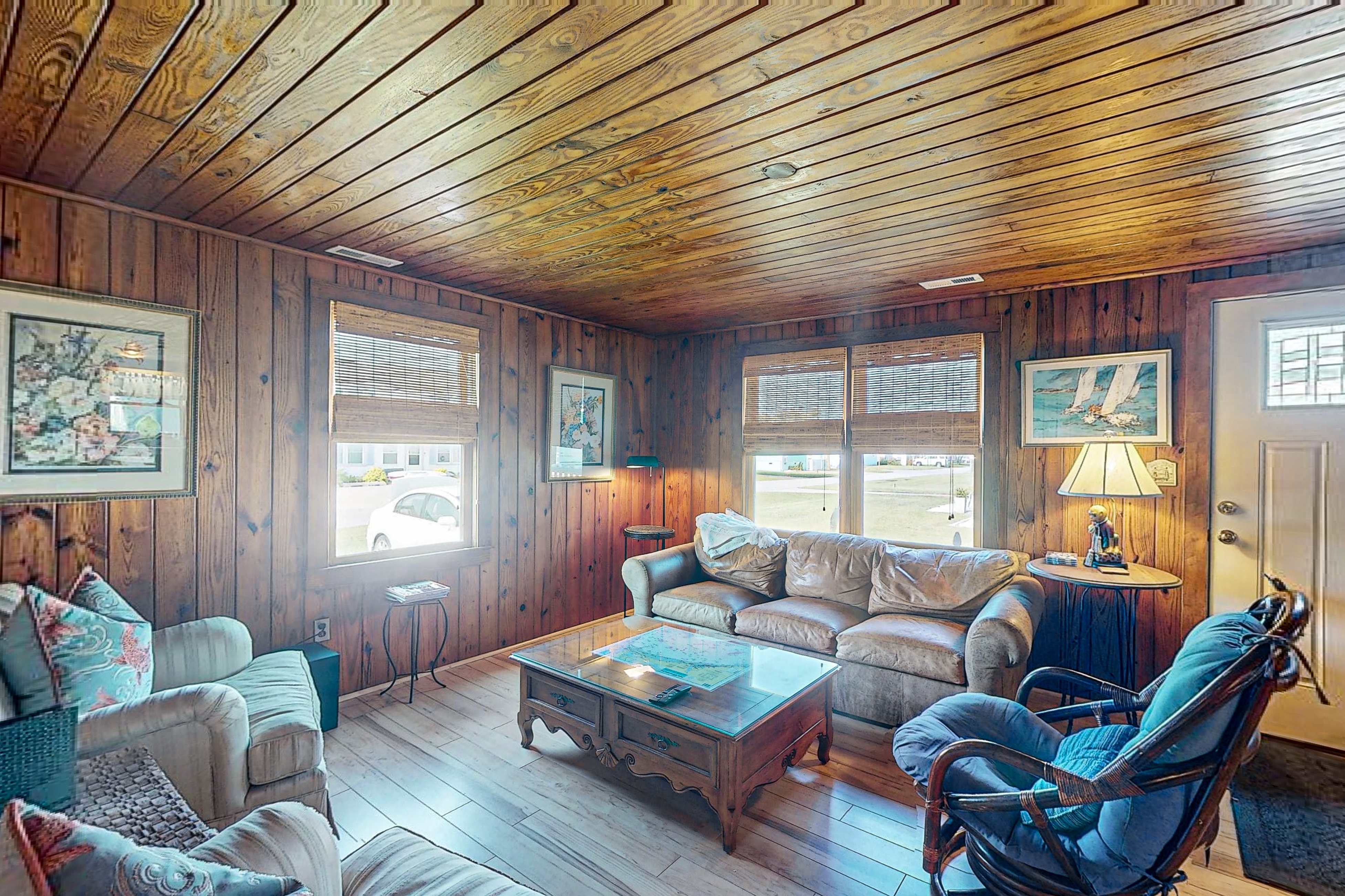 Beachy Haven | House in Atlantic Beach with WIFI, near the beach