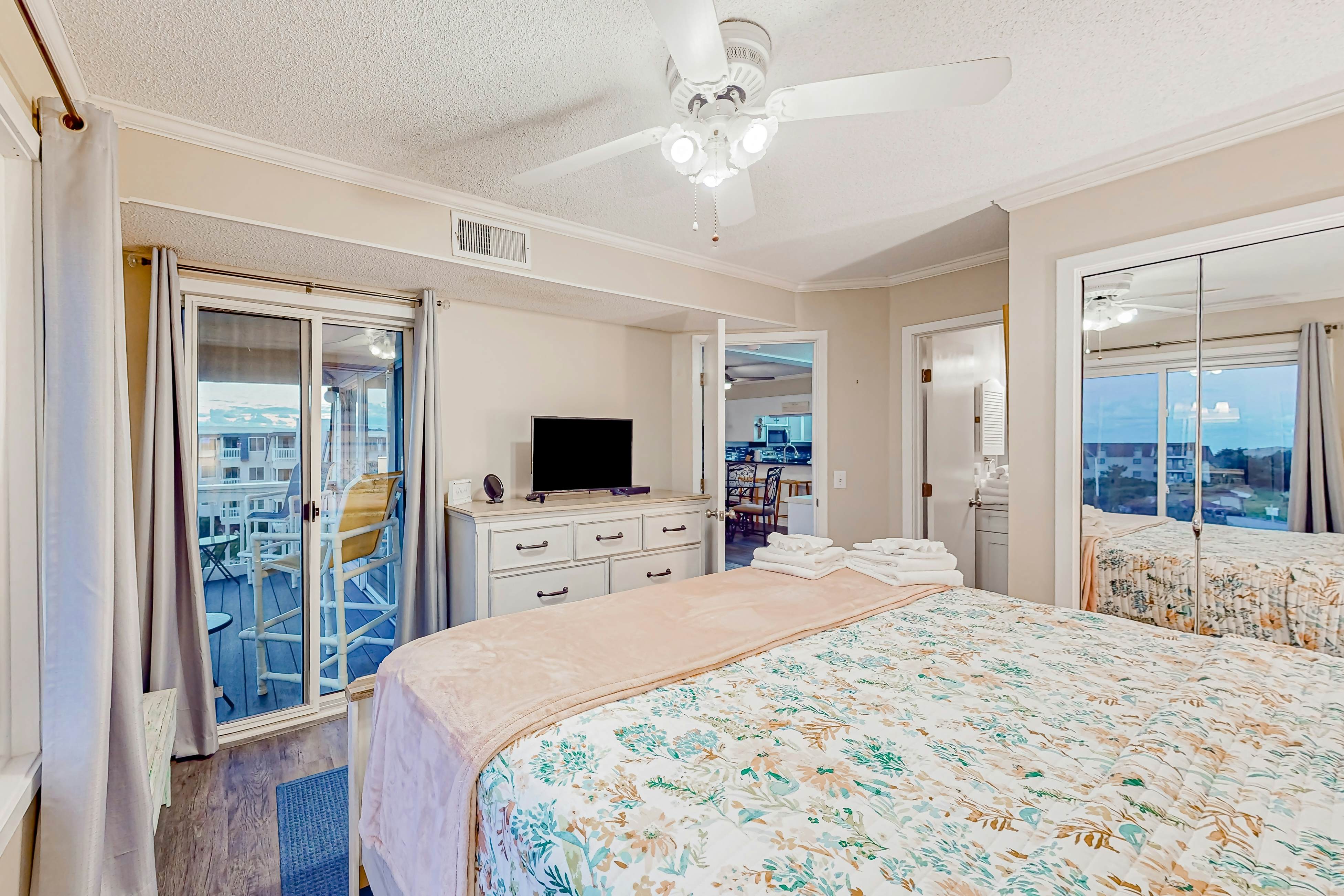 ABPAB164 A Place at the Beach 351