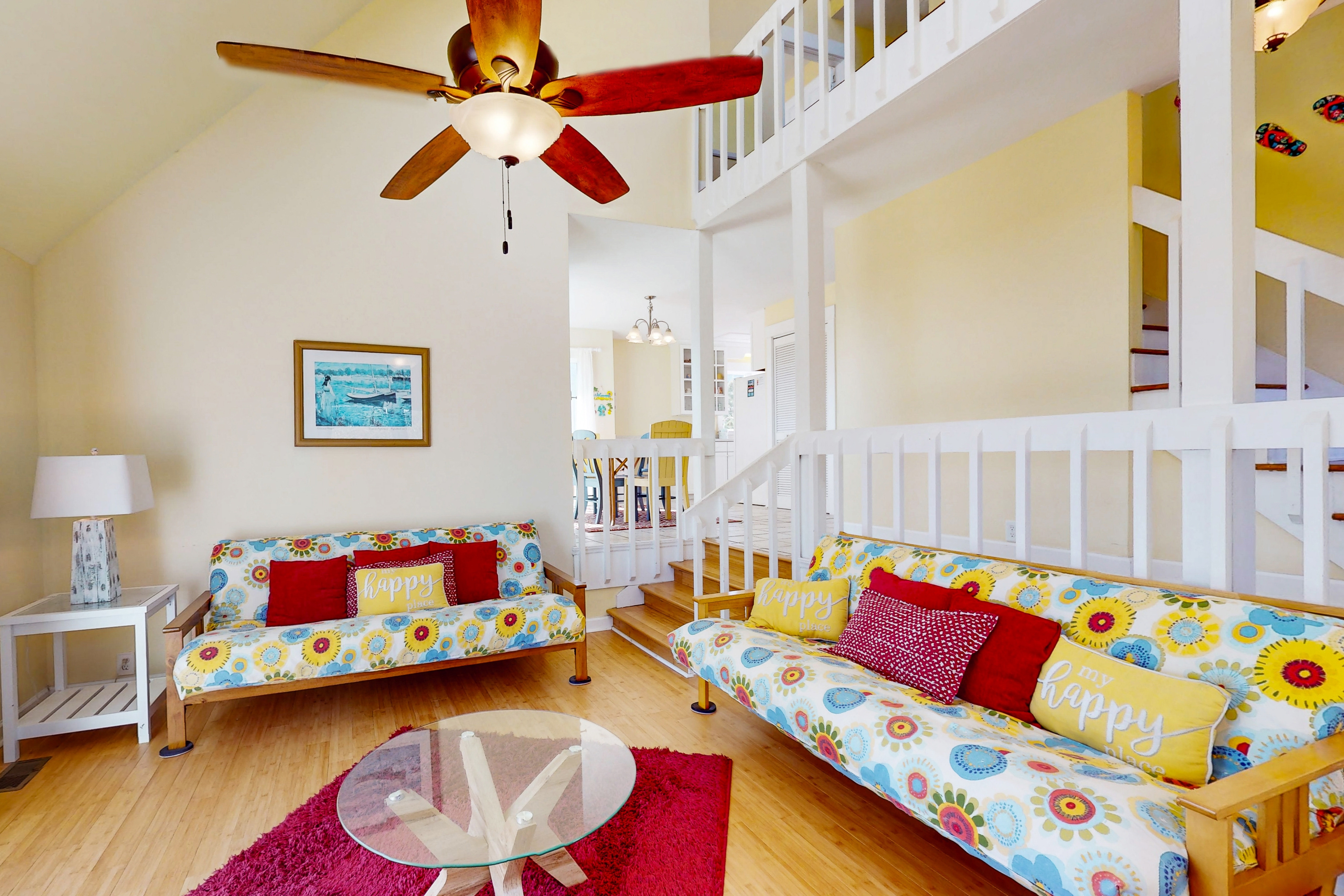 Pleasant ocean view home with balcony, rocking chairs, soaking tub, AC, & W/D