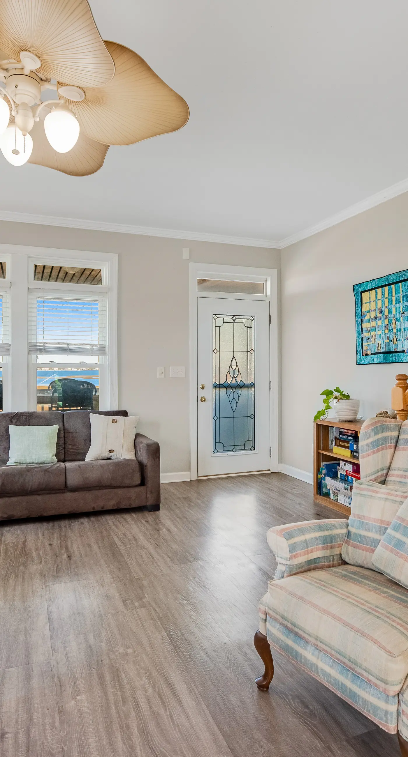 AB156 Over by the Sea