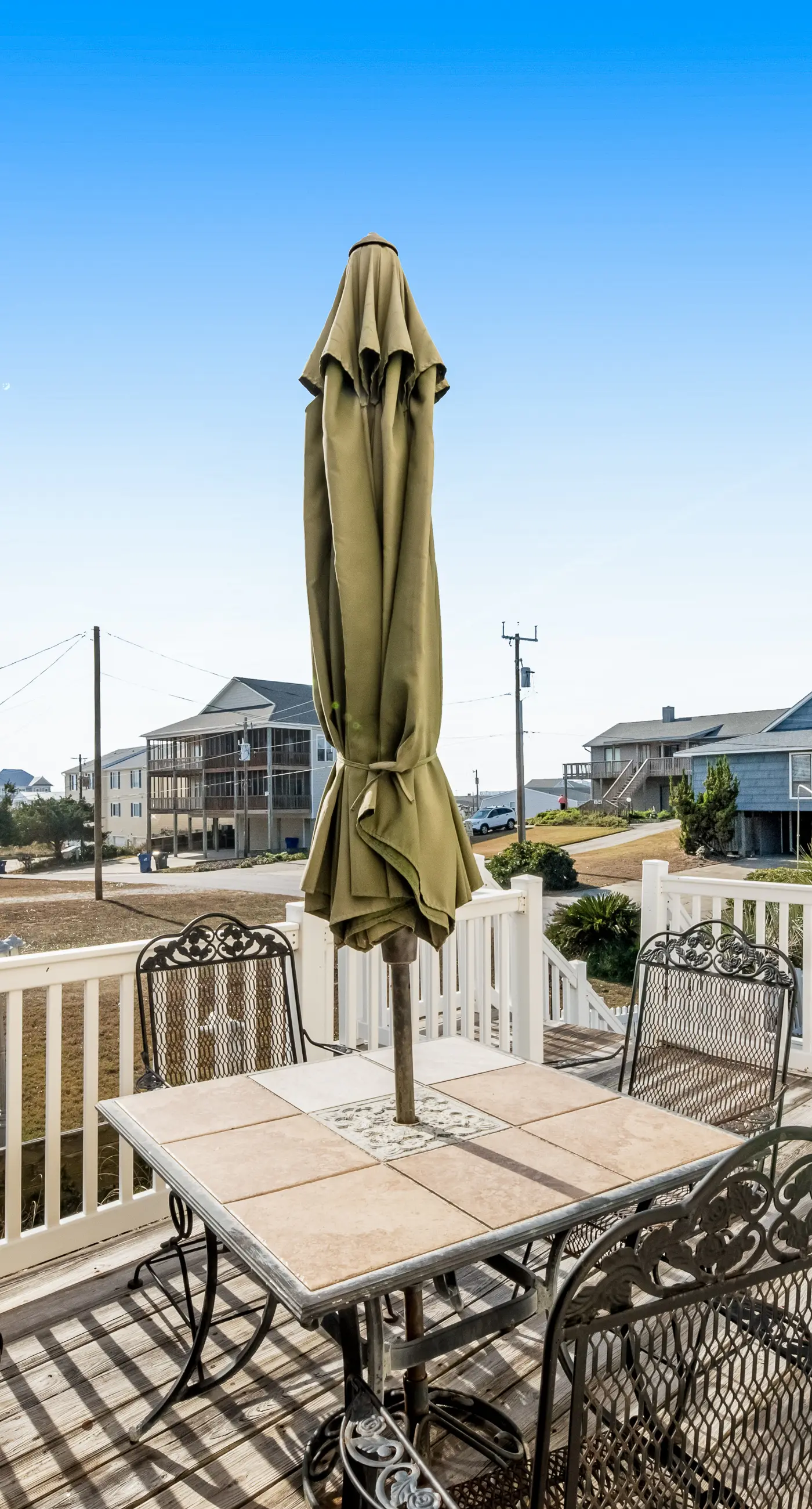 AB156 Over by the Sea