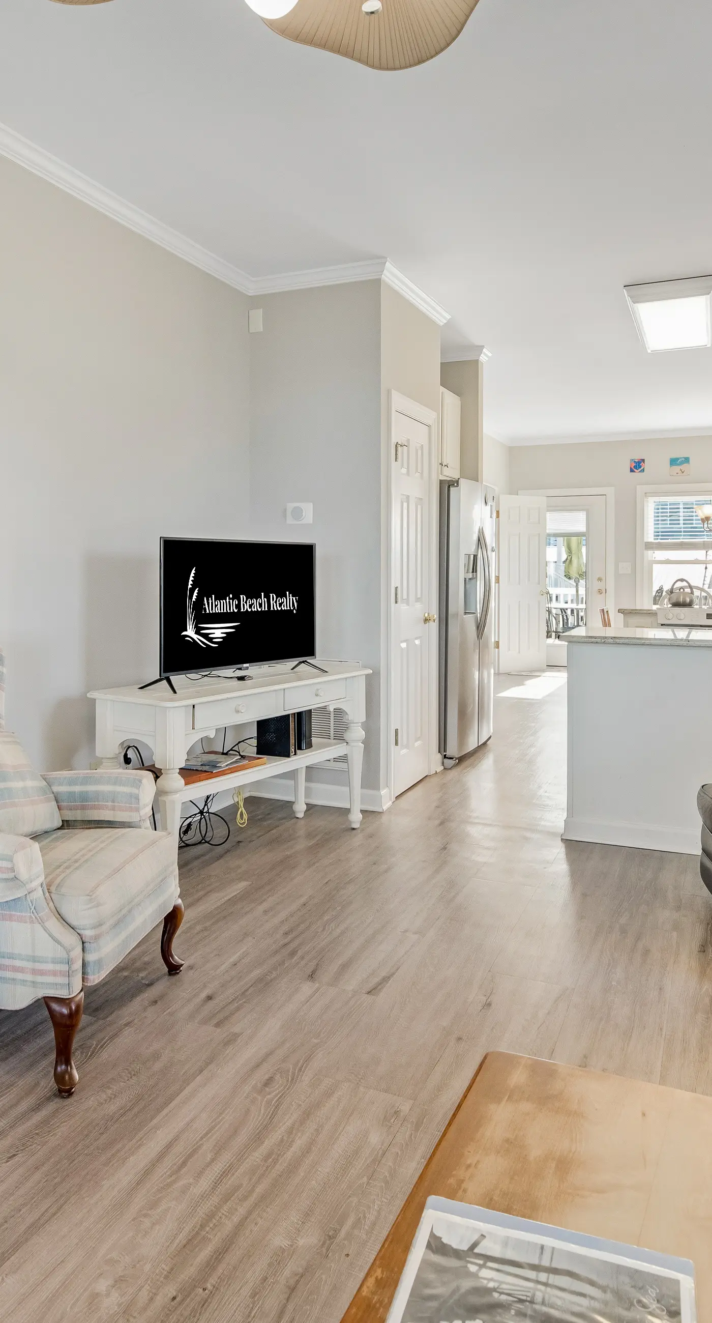 AB156 Over by the Sea