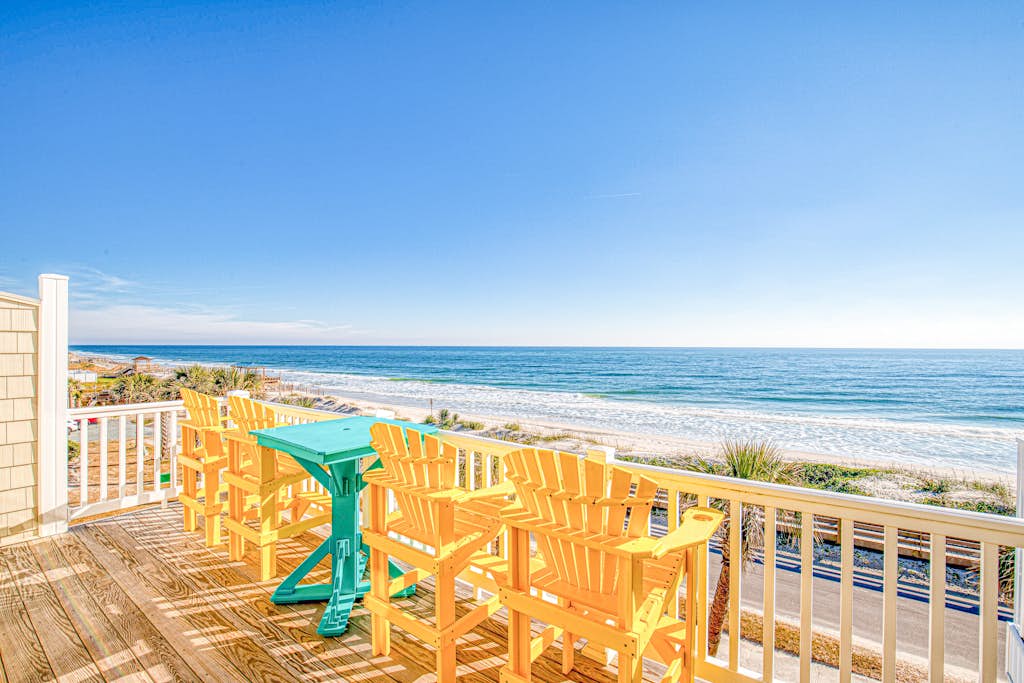 Beachfront home with beach access, community pool, foosball table, ocean views