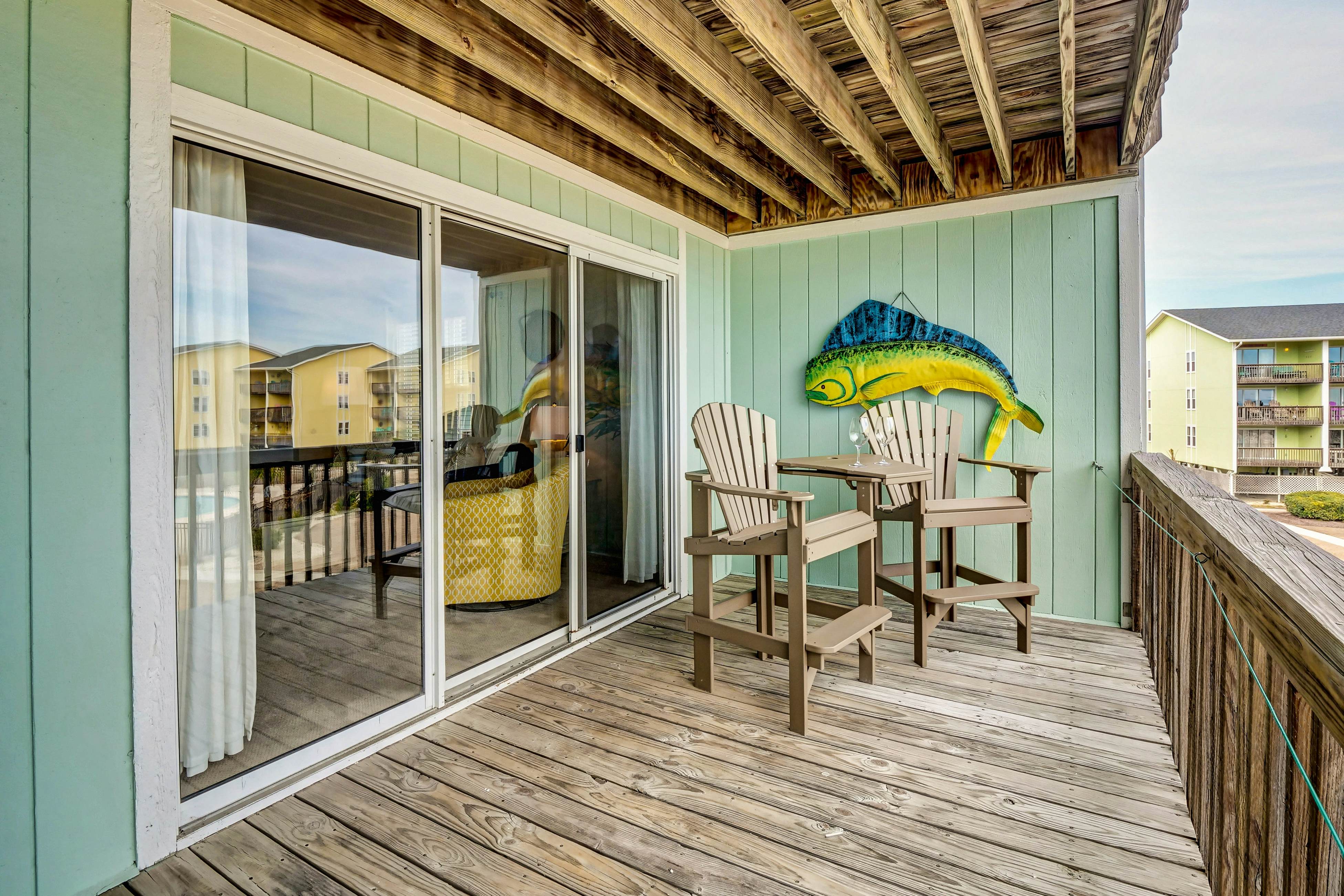 SCSC324 Surf Condo 324 - Blue Pelican