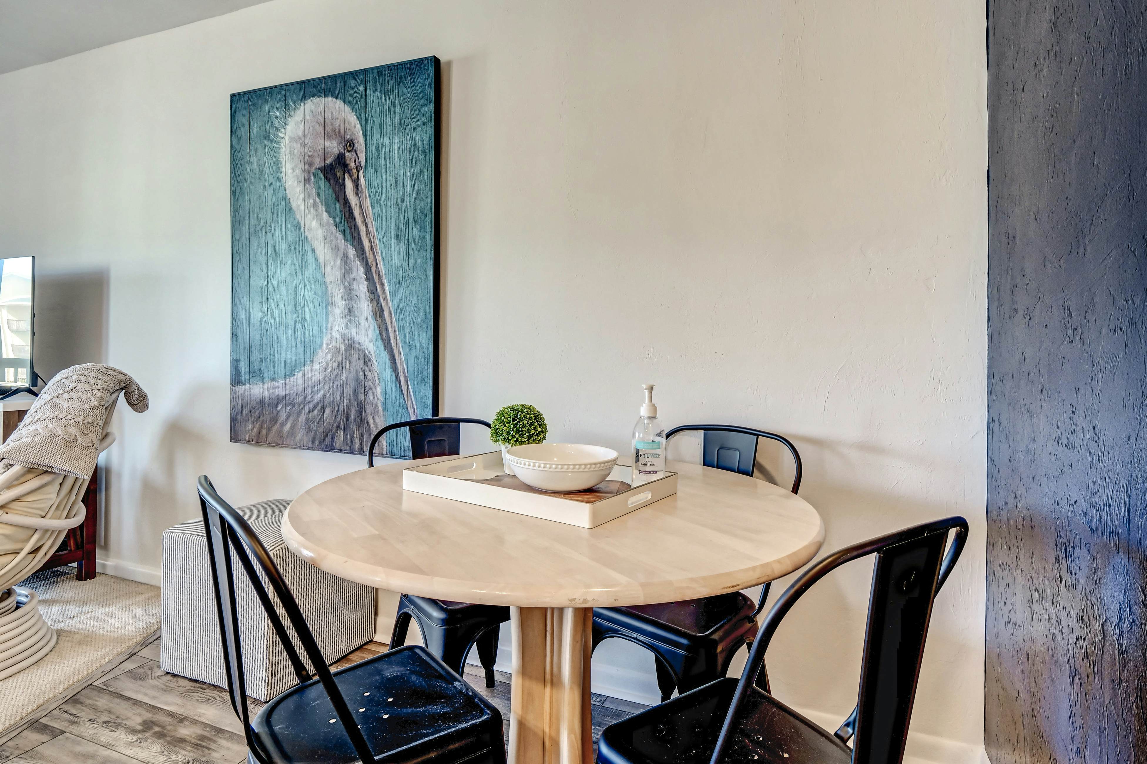 SCSC324 Surf Condo 324 - Blue Pelican