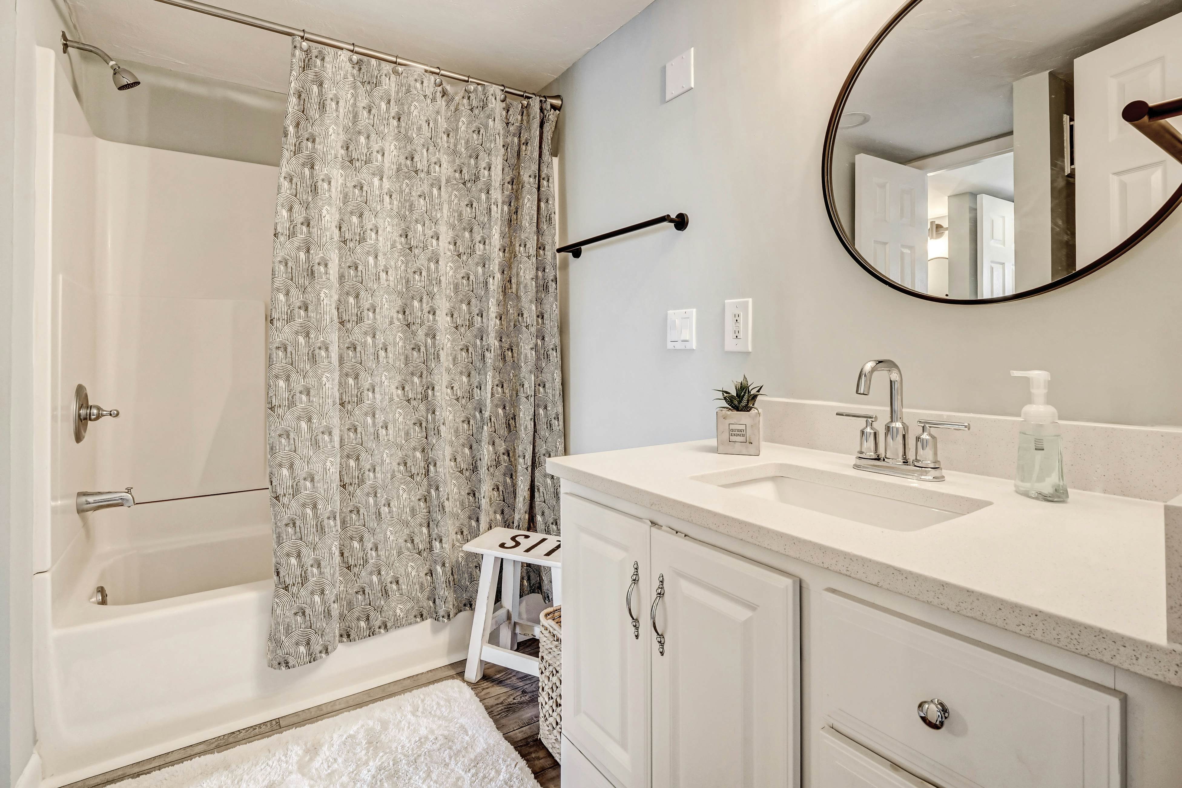 SCSC324 Surf Condo 324 - Blue Pelican