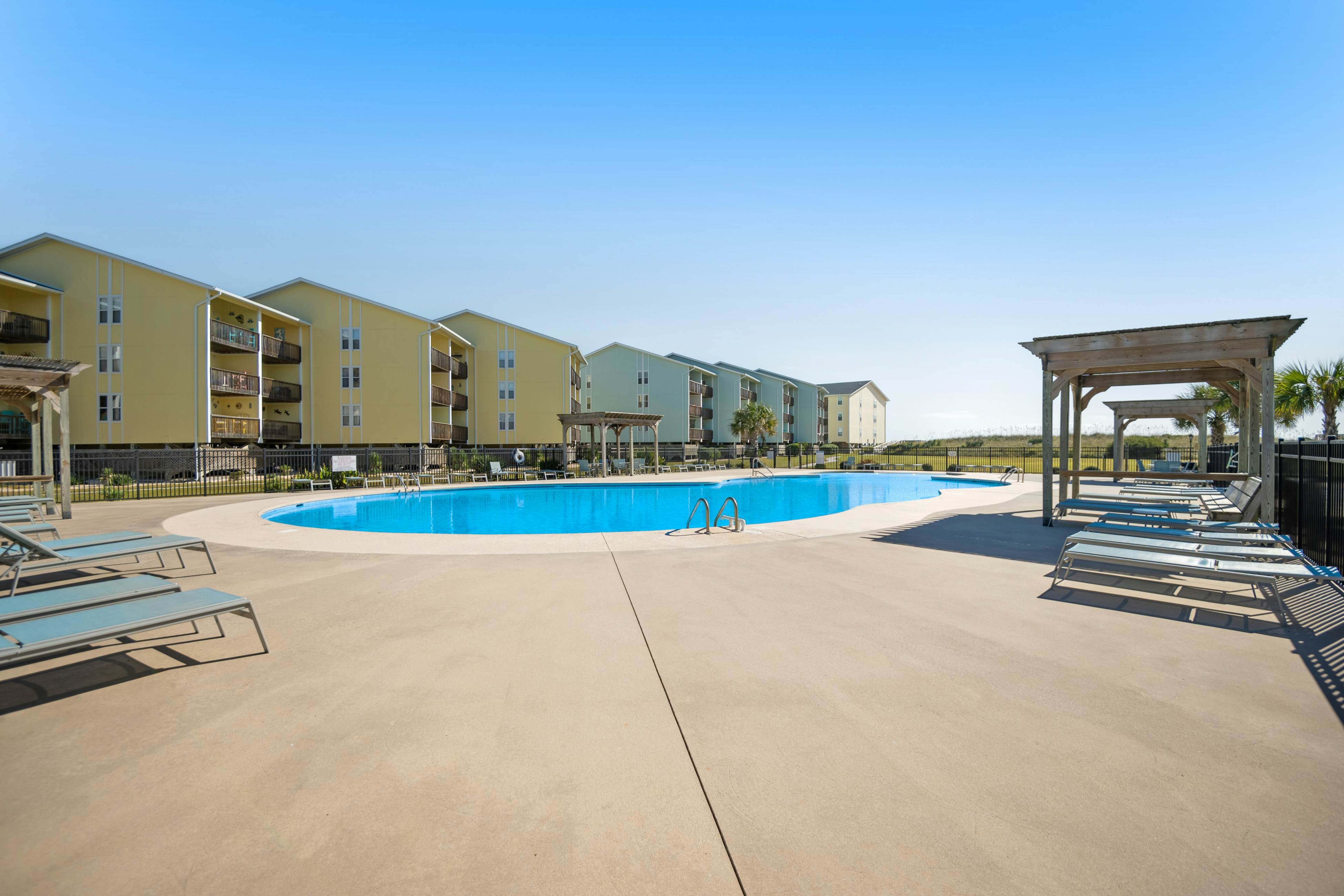 SCSC324 Surf Condo 324 - Blue Pelican