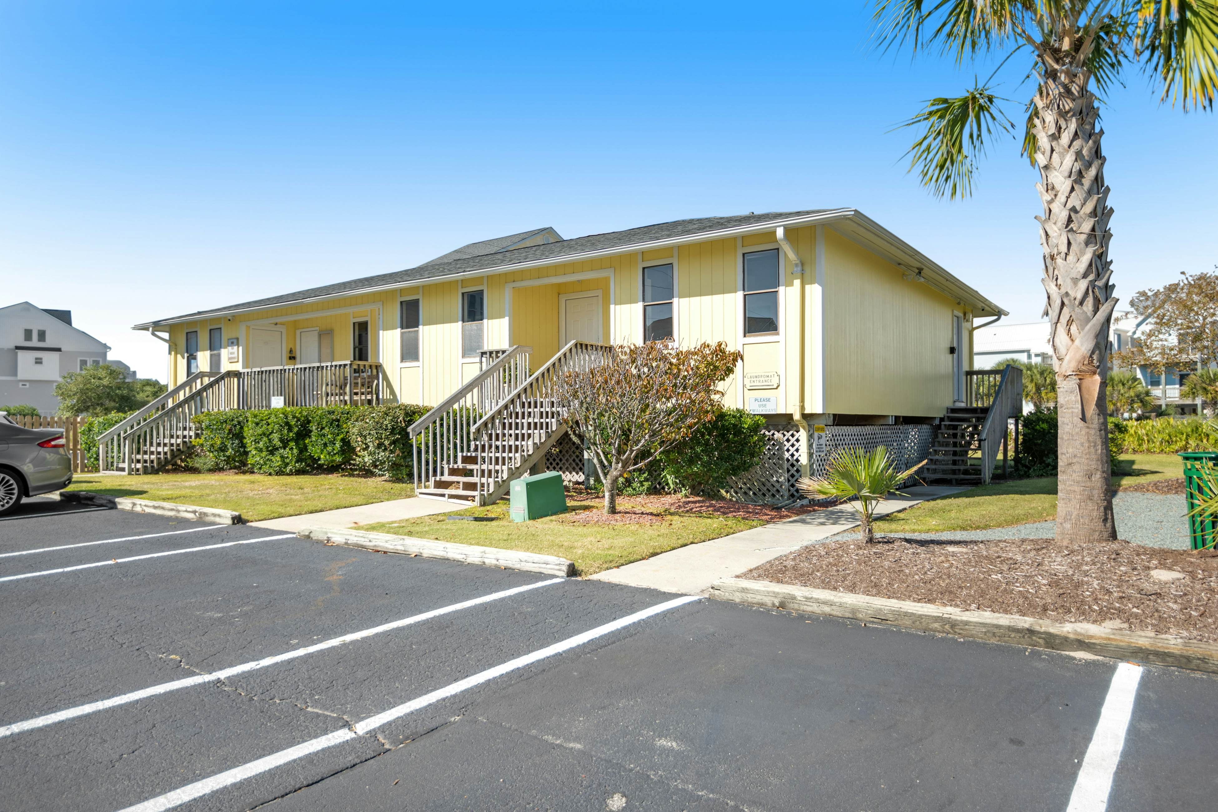 SCSC324 Surf Condo 324 - Blue Pelican