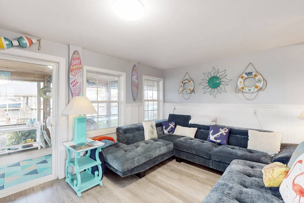 SC7119 The Silver Anchor