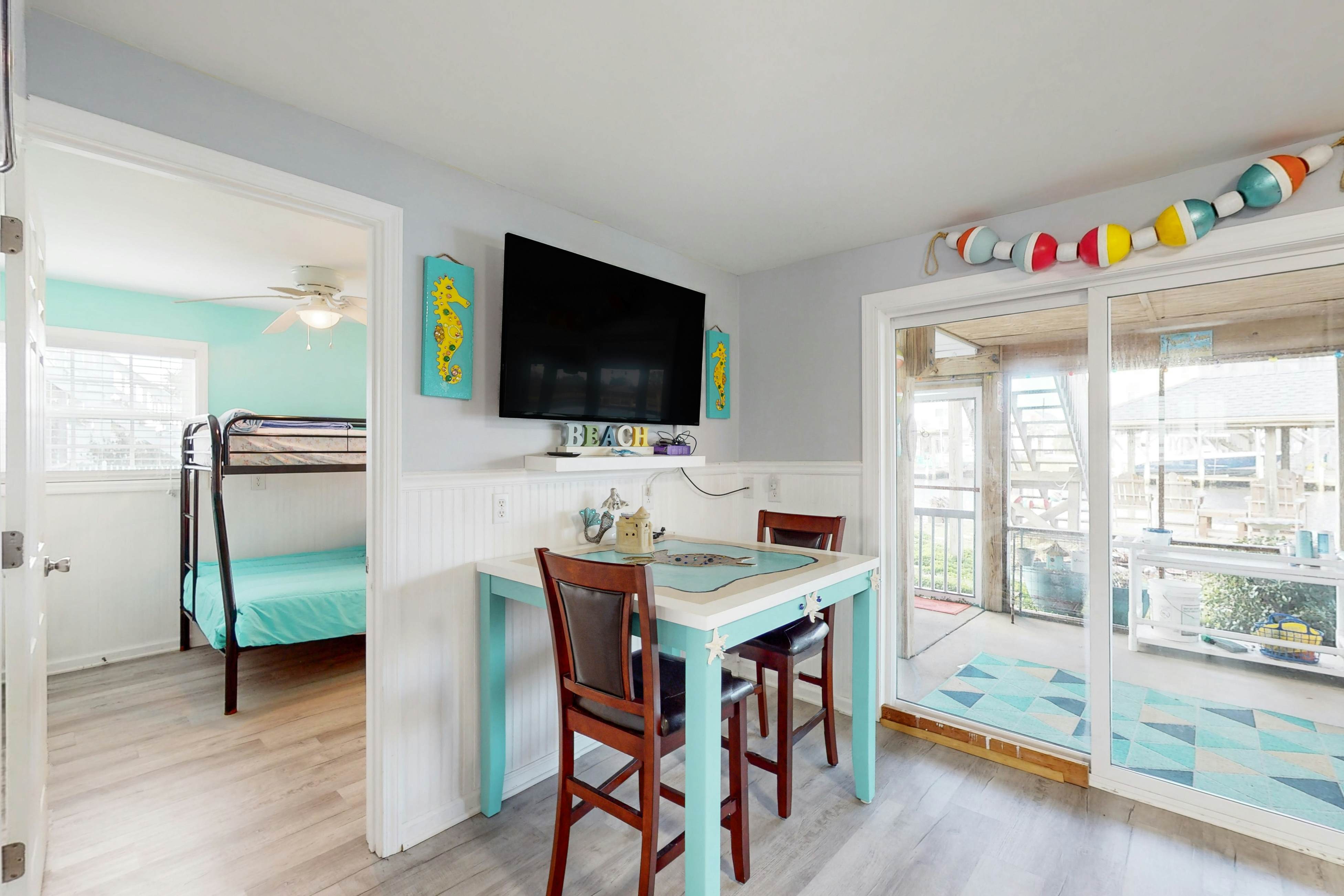 SC7119 The Silver Anchor