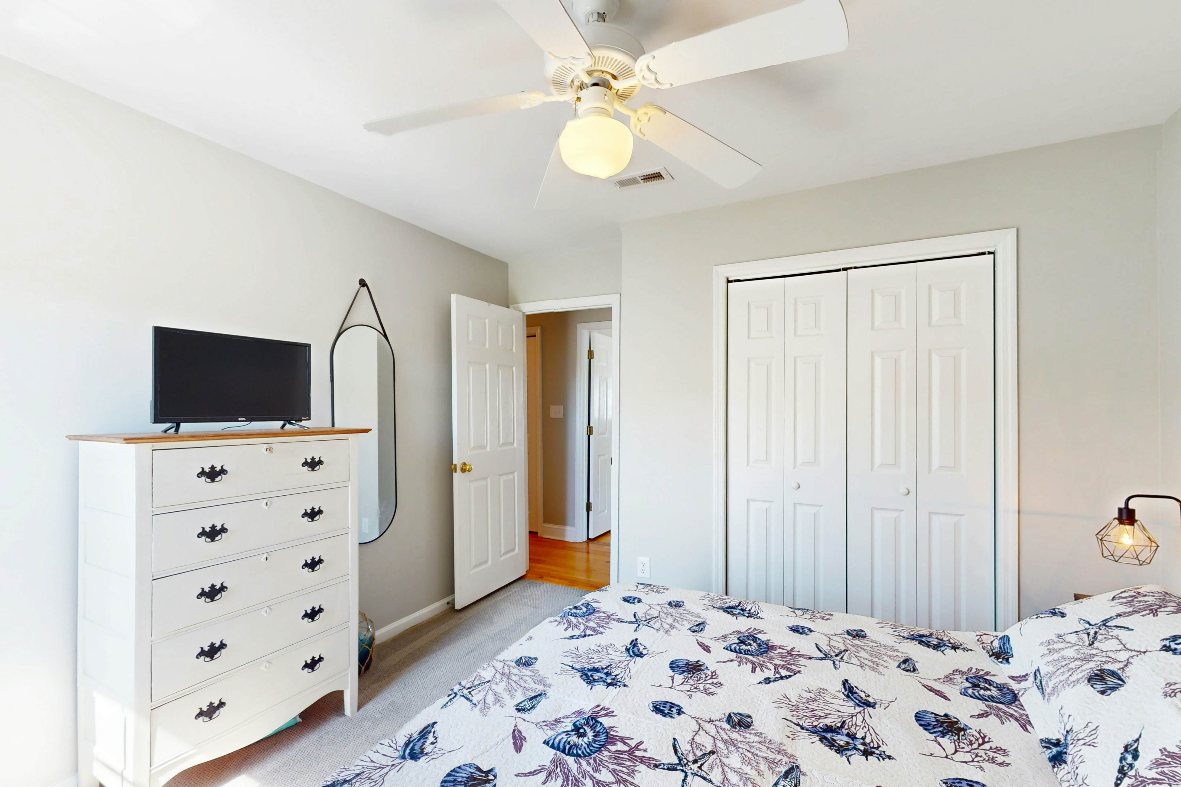 SC8026 The Hornet's Nest