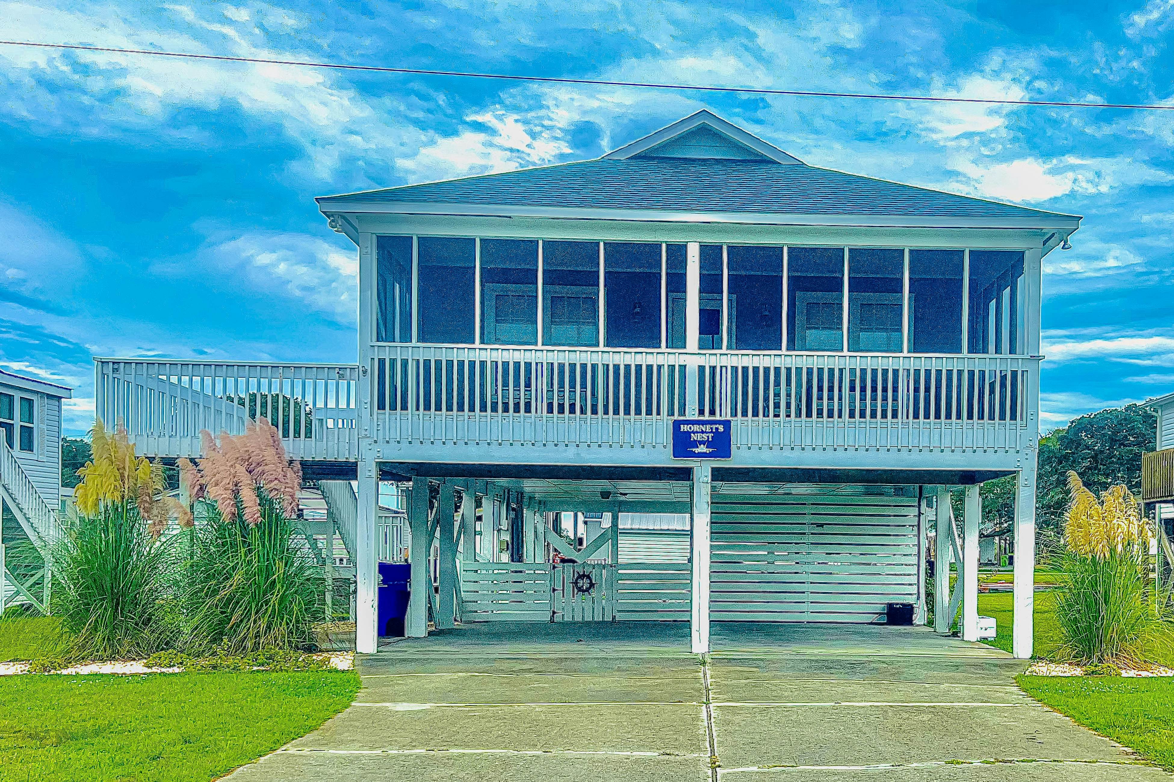 SC8026 The Hornet's Nest