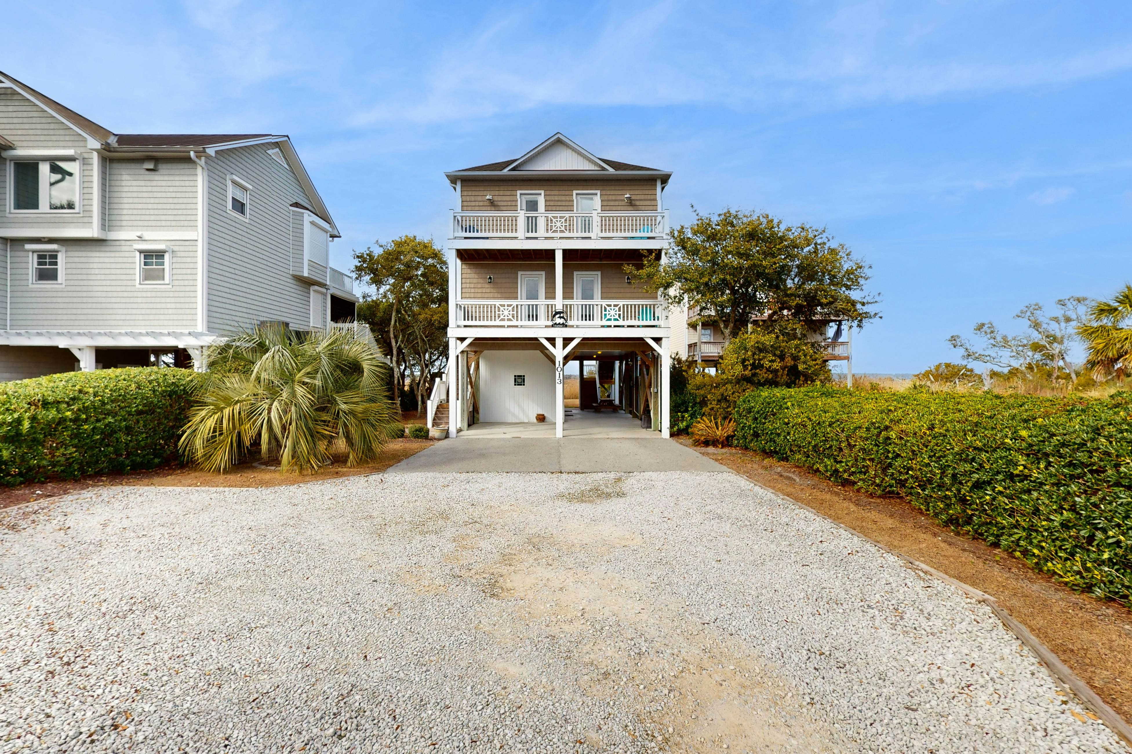 SC1013 Mahara-A Coastal Retreat