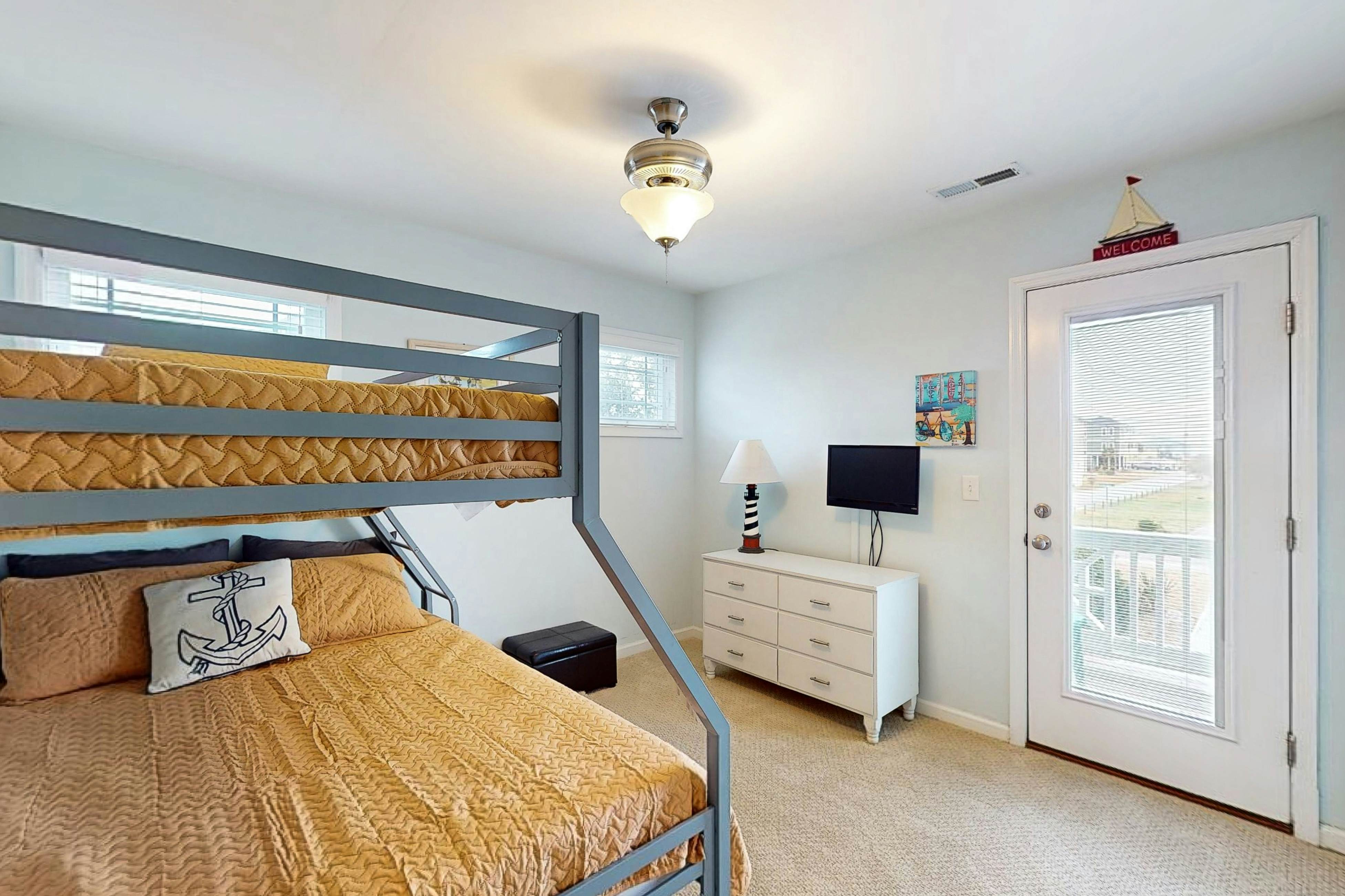 SC1013 Mahara-A Coastal Retreat