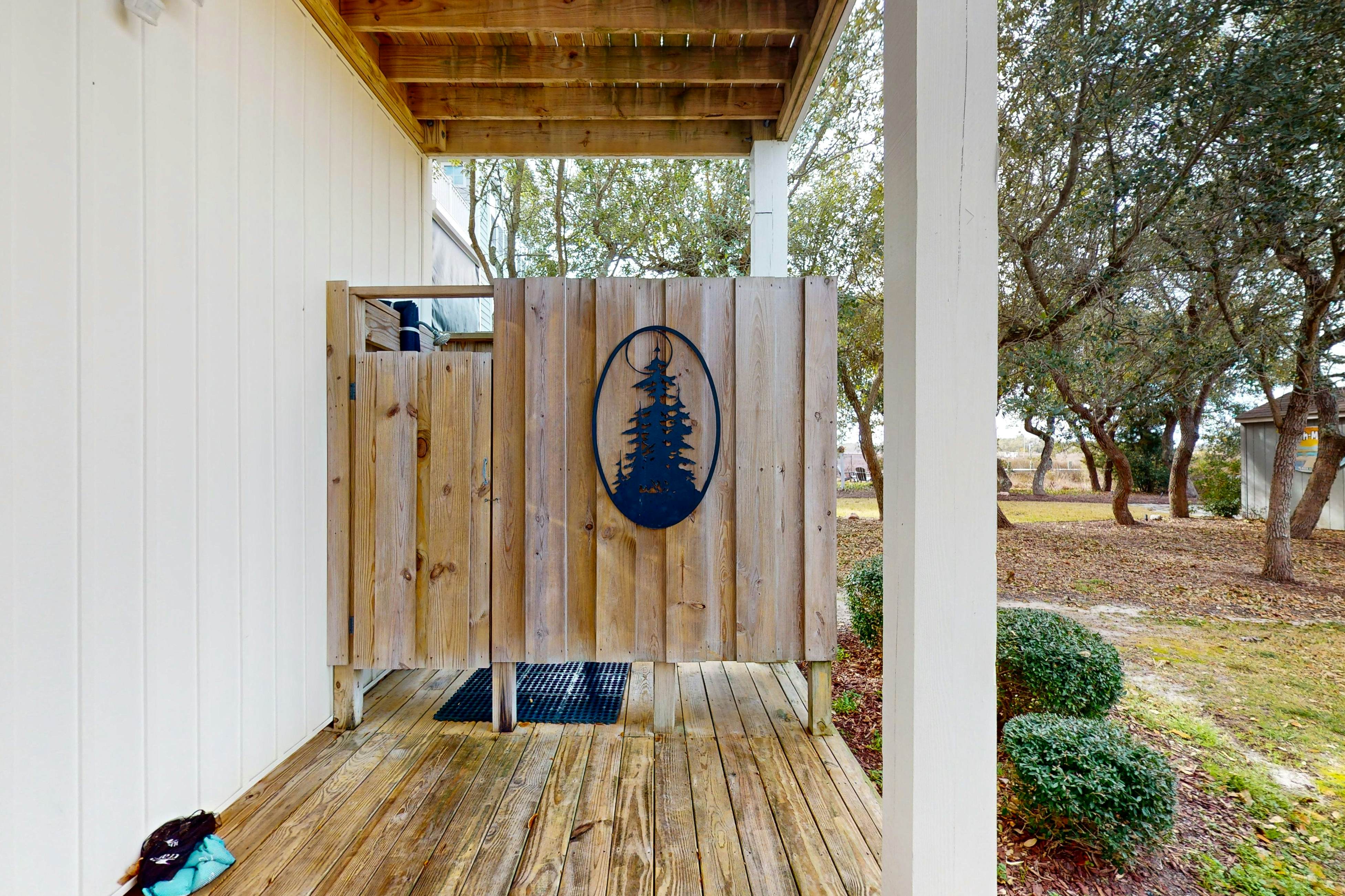 SC1013 Mahara-A Coastal Retreat