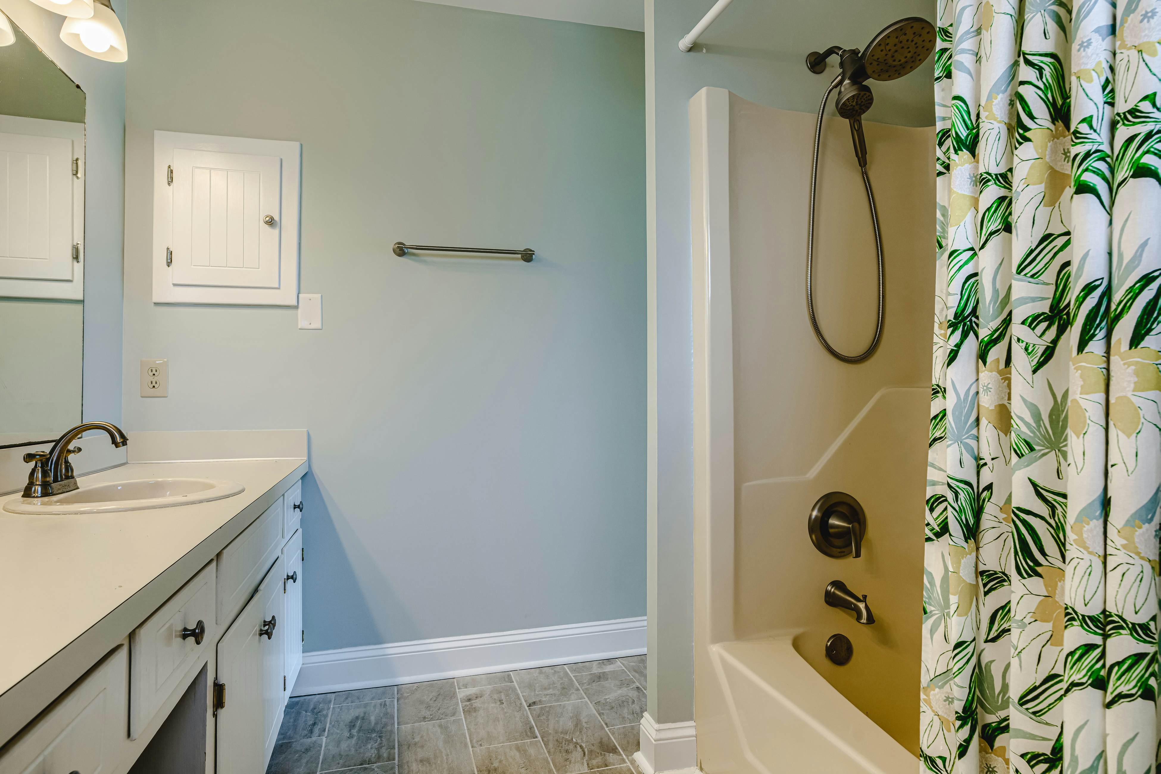 TB1153 Slow Your Roll