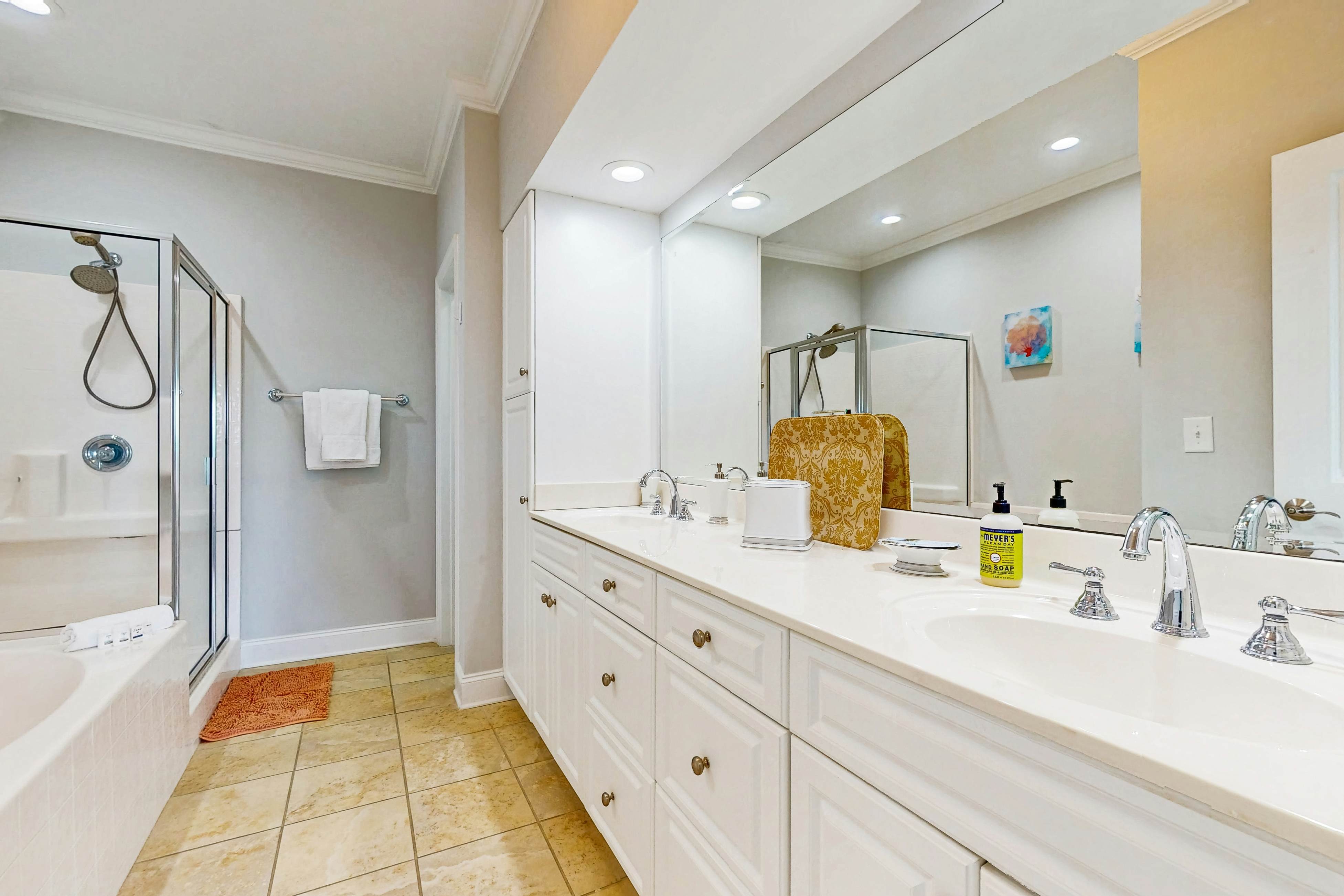 CB08 Sitting on the Dock of the Bay