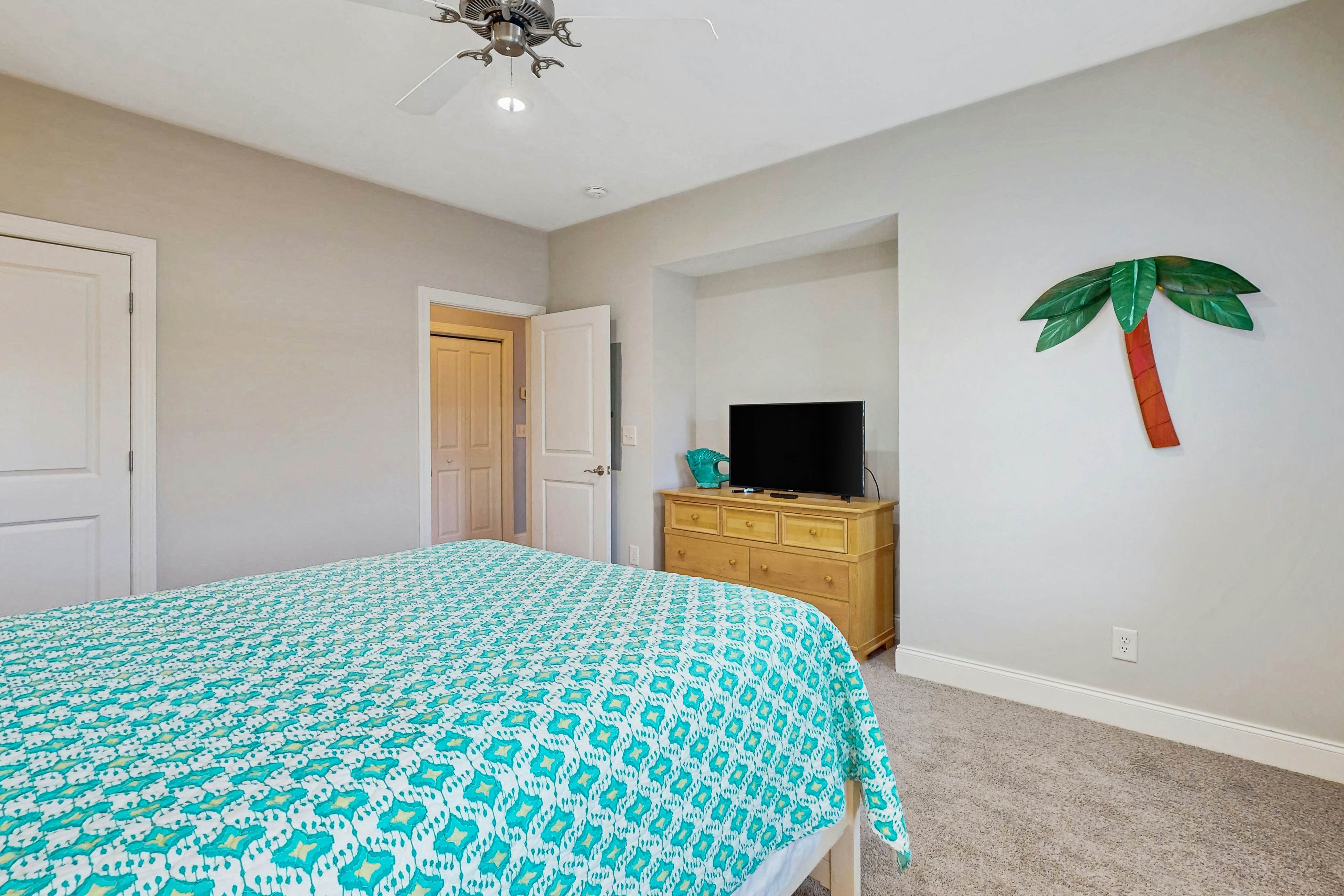 CB08 Sitting on the Dock of the Bay