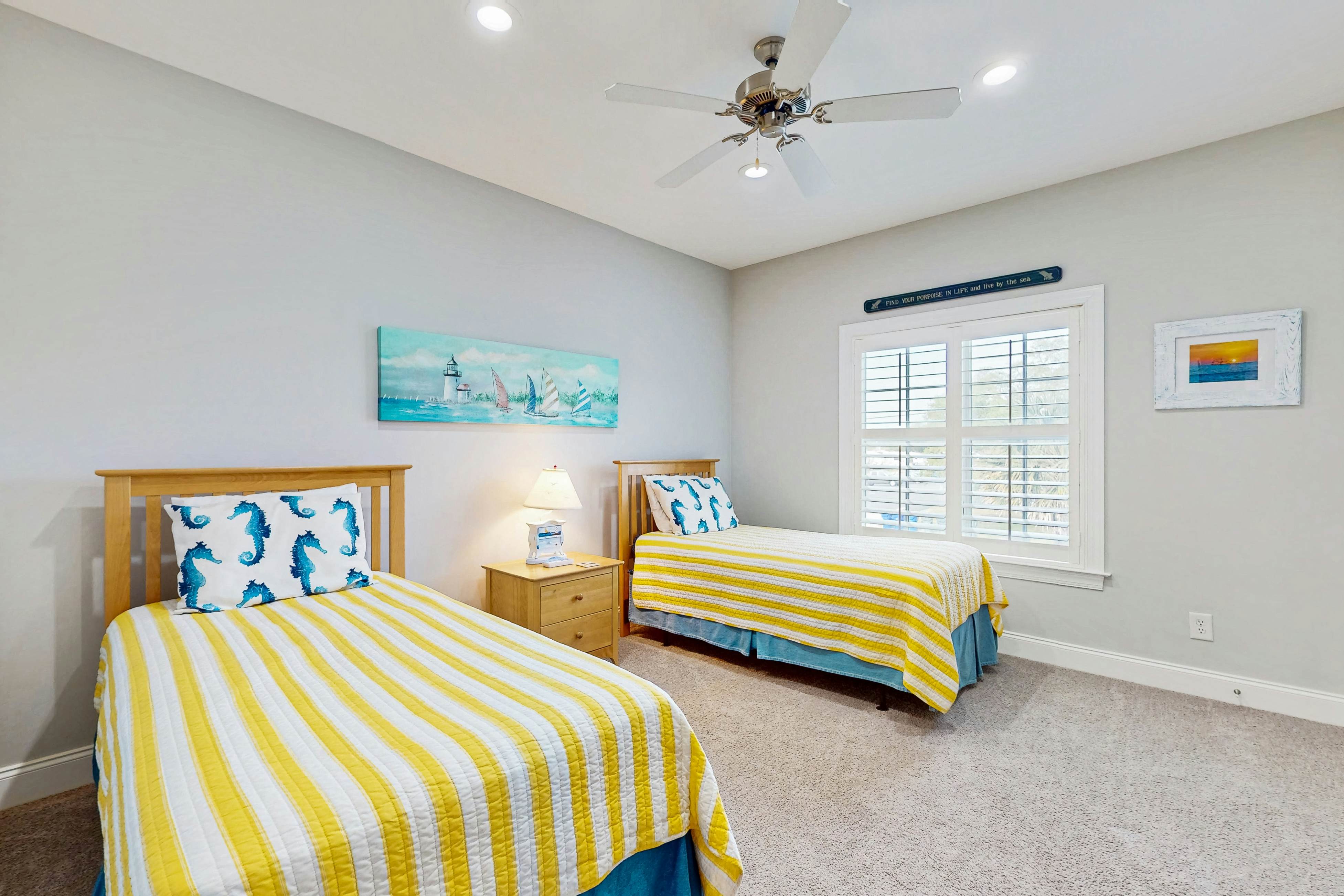 CB08 Sitting on the Dock of the Bay