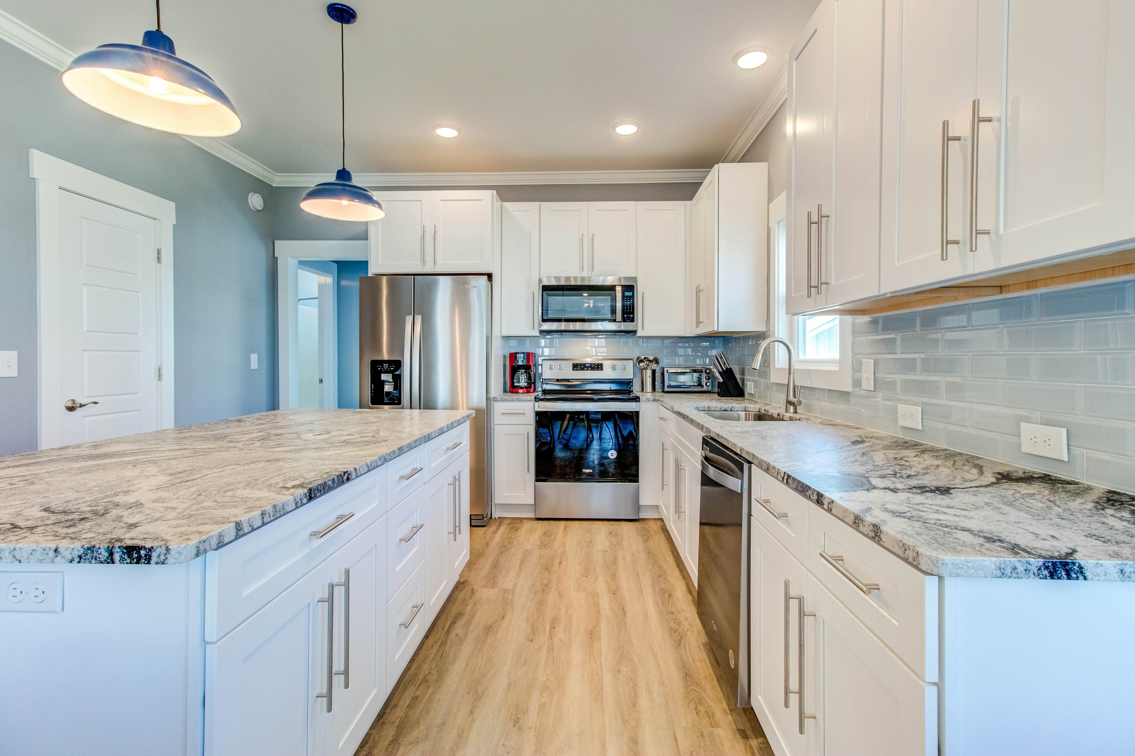 CB22A #1 Mack-A Coastal Escape