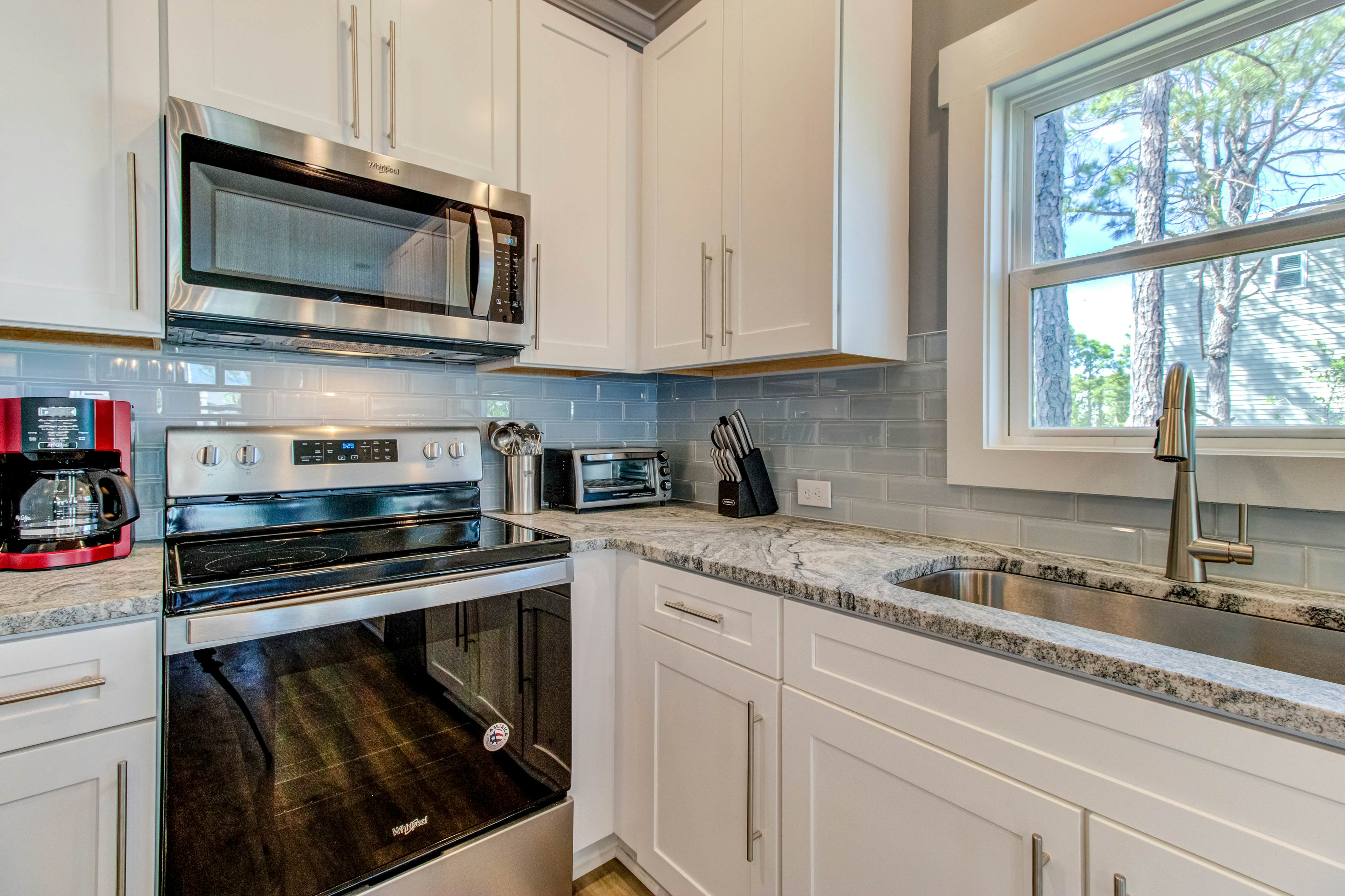 CB22A #1 Mack-A Coastal Escape