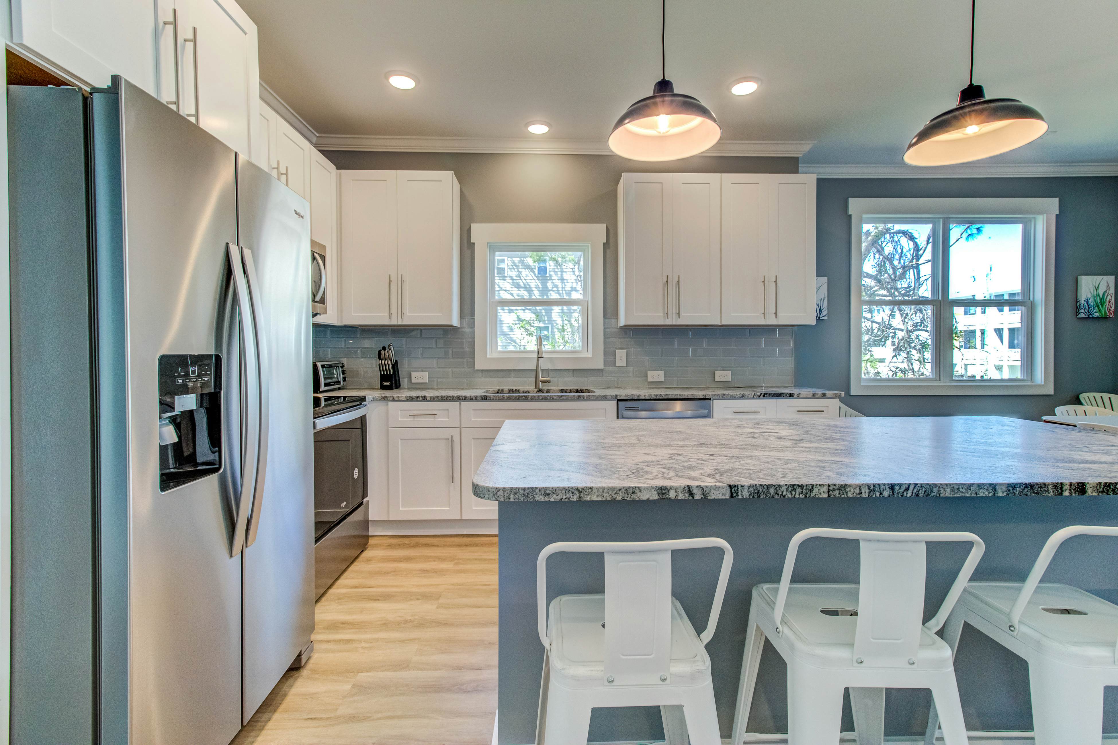 CB22A #1 Mack-A Coastal Escape