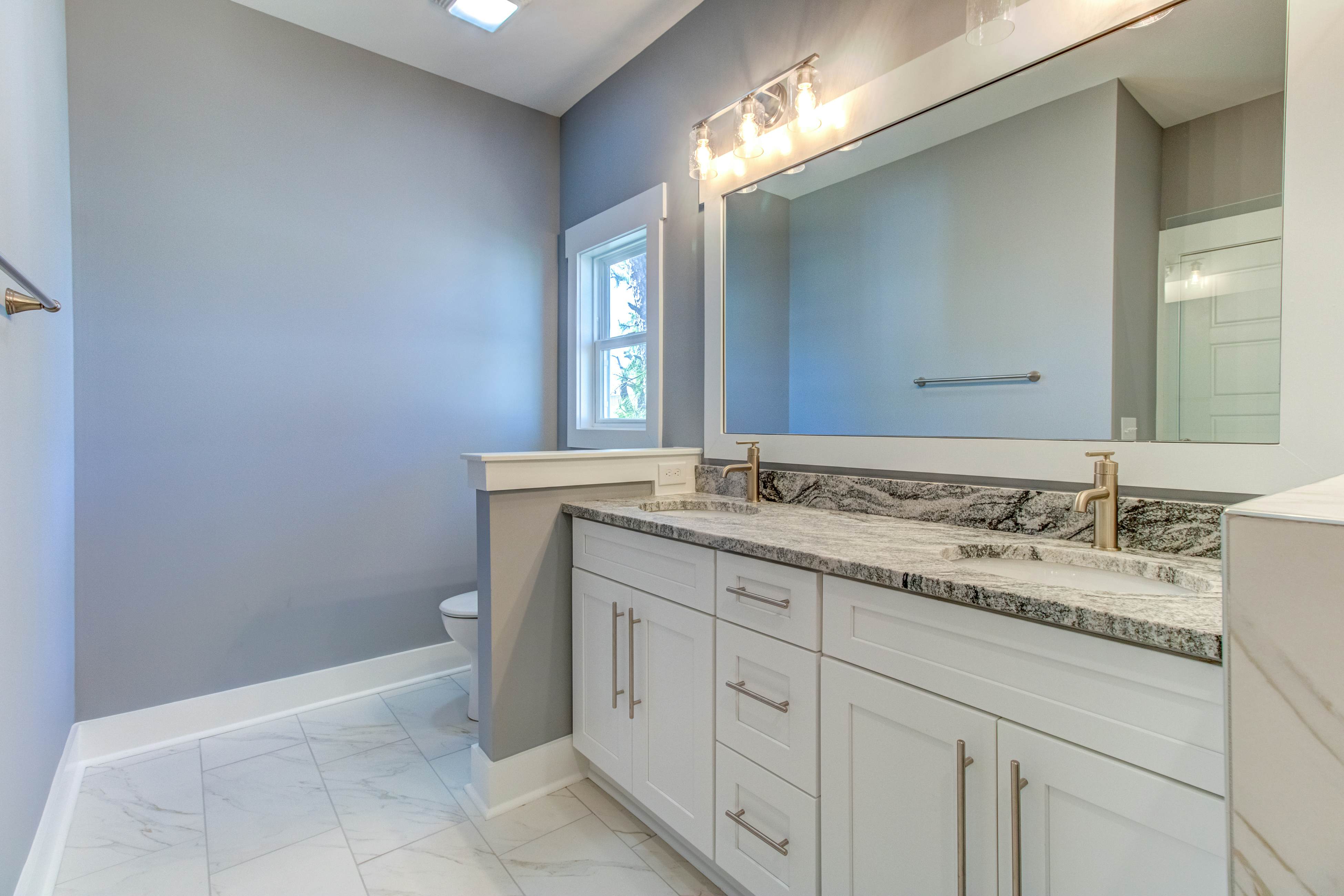 CB22A #1 Mack-A Coastal Escape