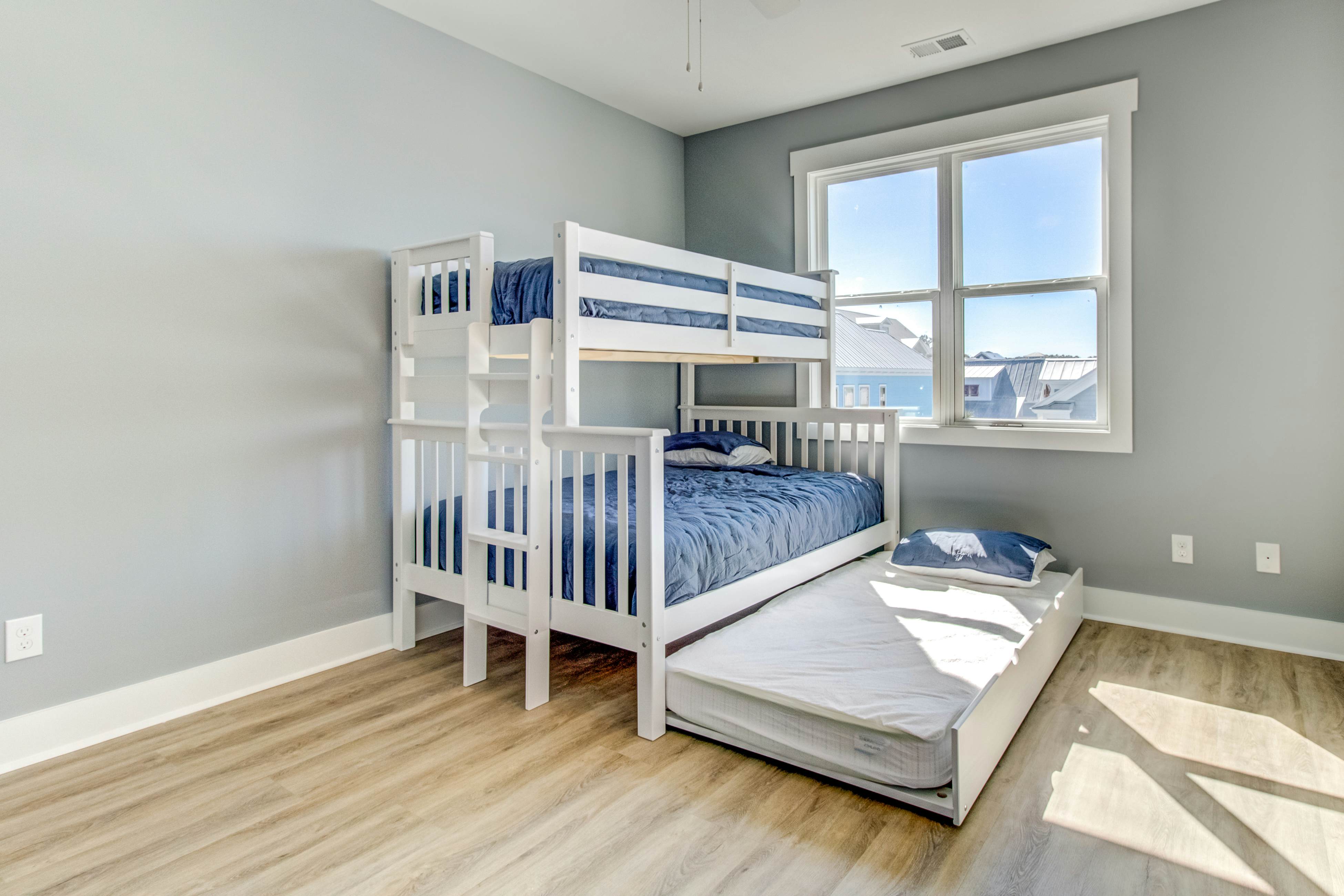 CB22A #1 Mack-A Coastal Escape