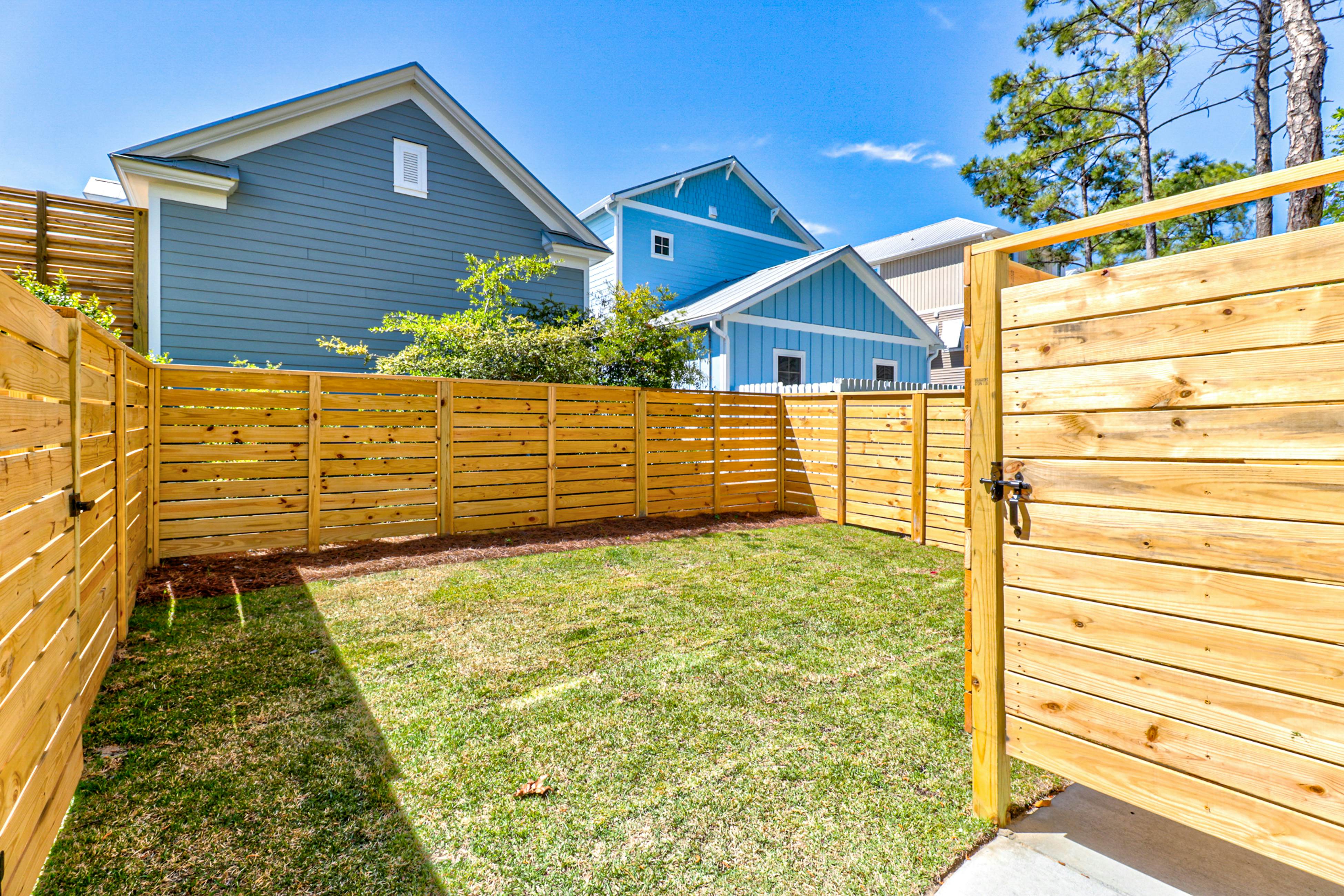 CB22A #1 Mack-A Coastal Escape