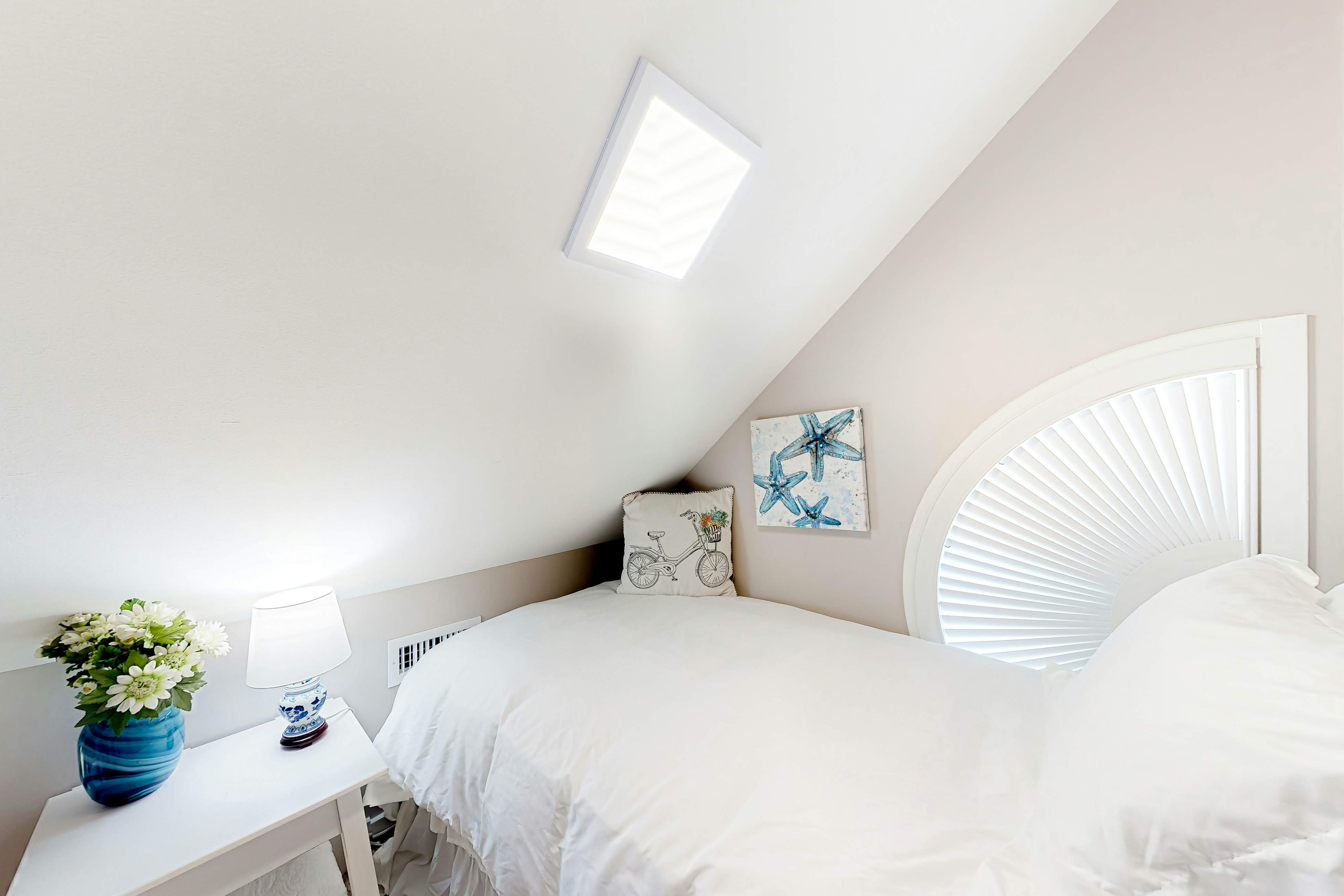 TBSP2120B Compass Rose - Serenity Point