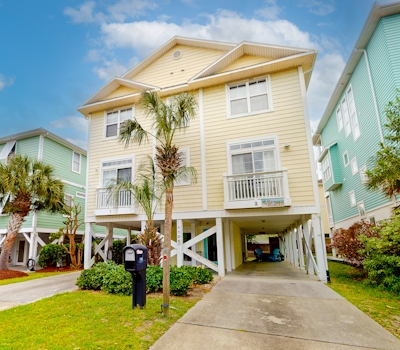 CB01 Toes in the Sand