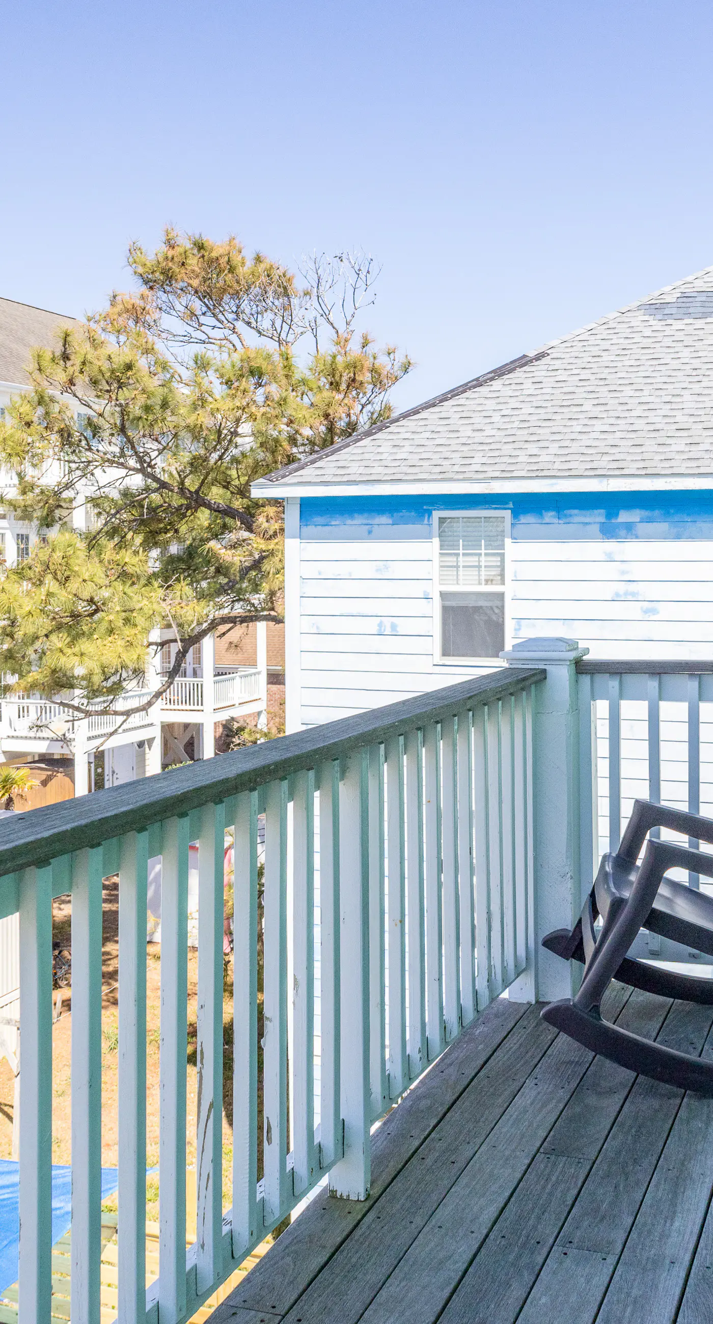 CB04 Spacious Beach Retreat