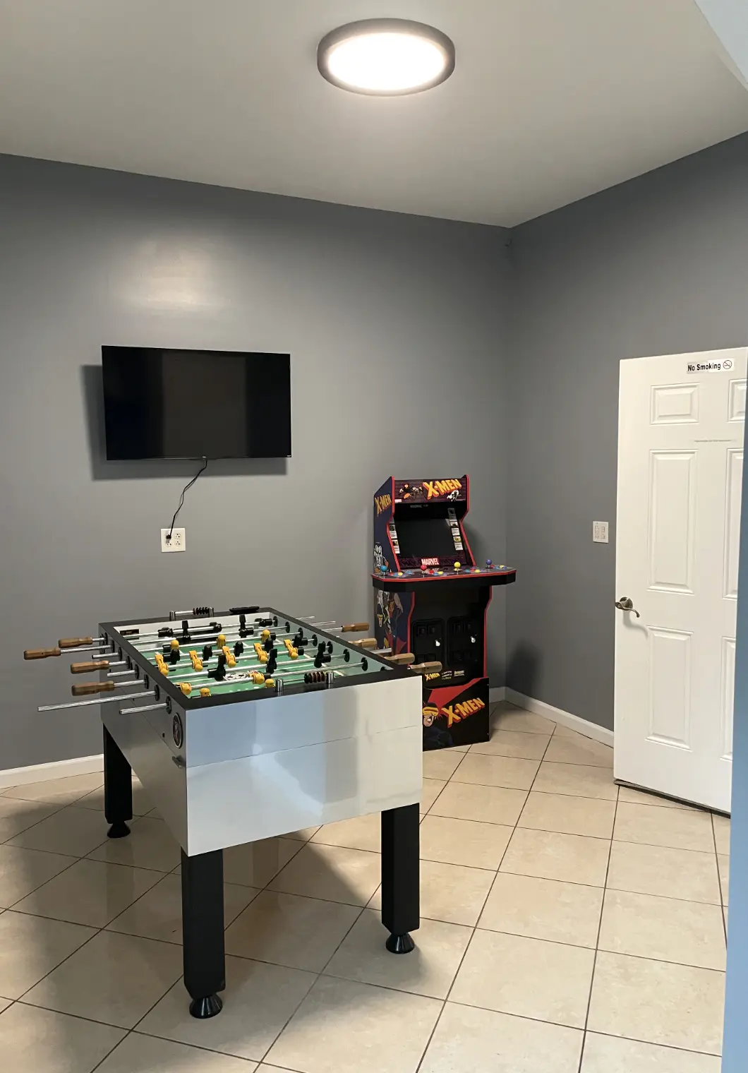 CB04 Spacious Beach Retreat