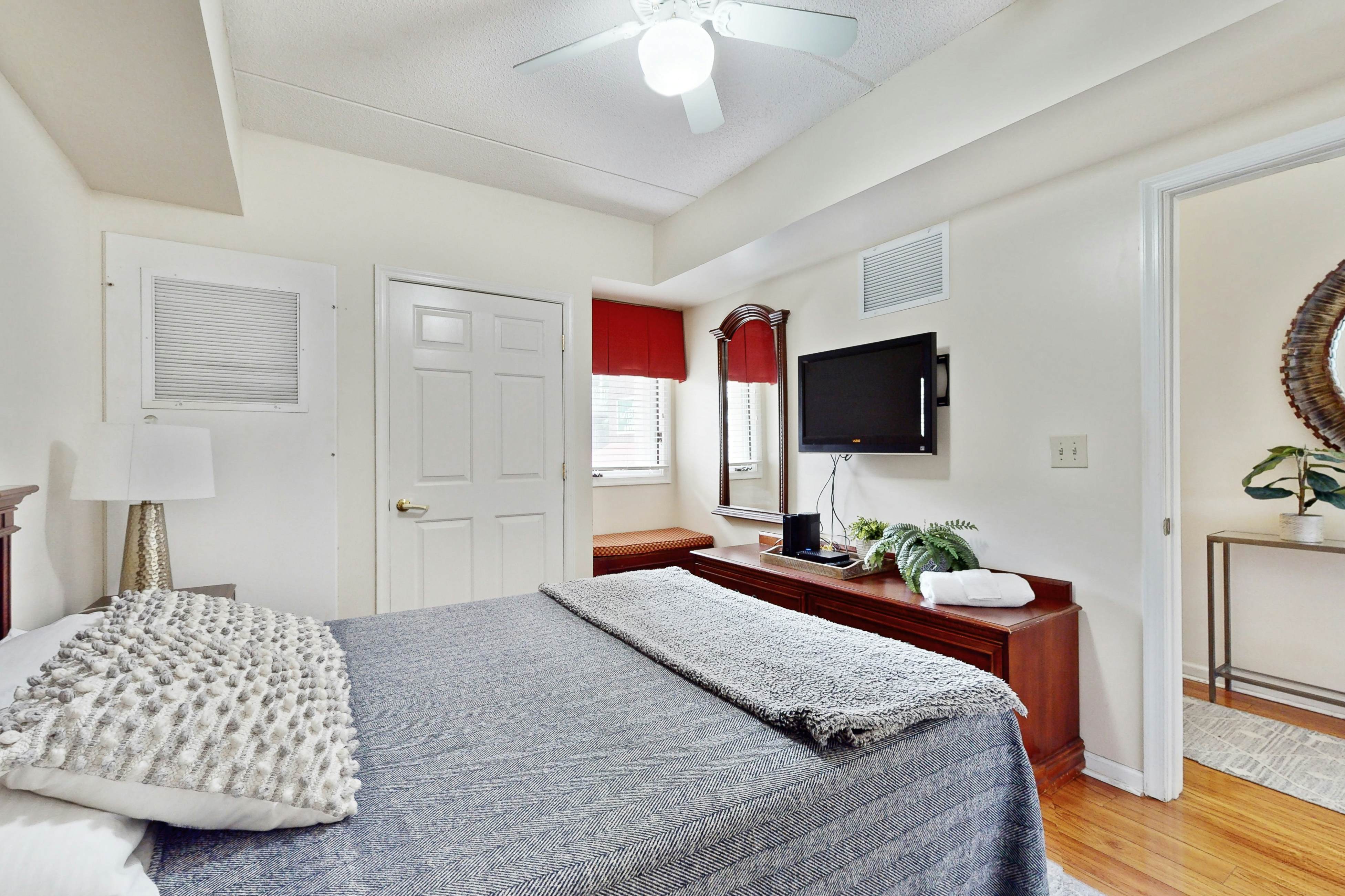 WI15 Water Street Condos Unit 208