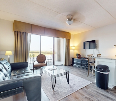 WI23 Water Street Condos Unit 808